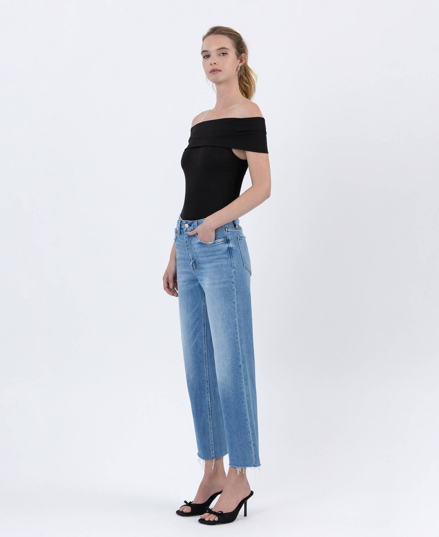 FLYING MONKEY - HIGH RISE RAW HEM CROP SLIM WIDE JEANS
