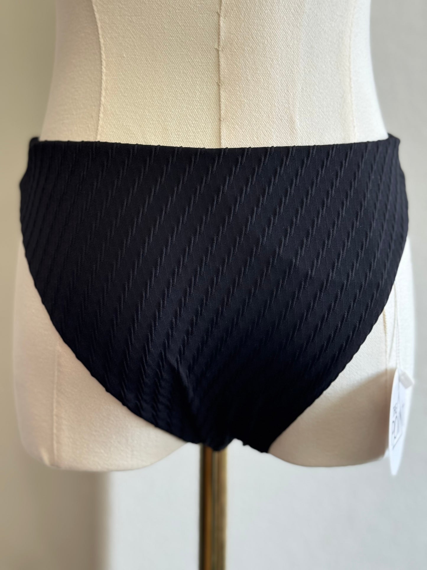 Envya - Black Luxe Ribbed swim Bikini Bottoms