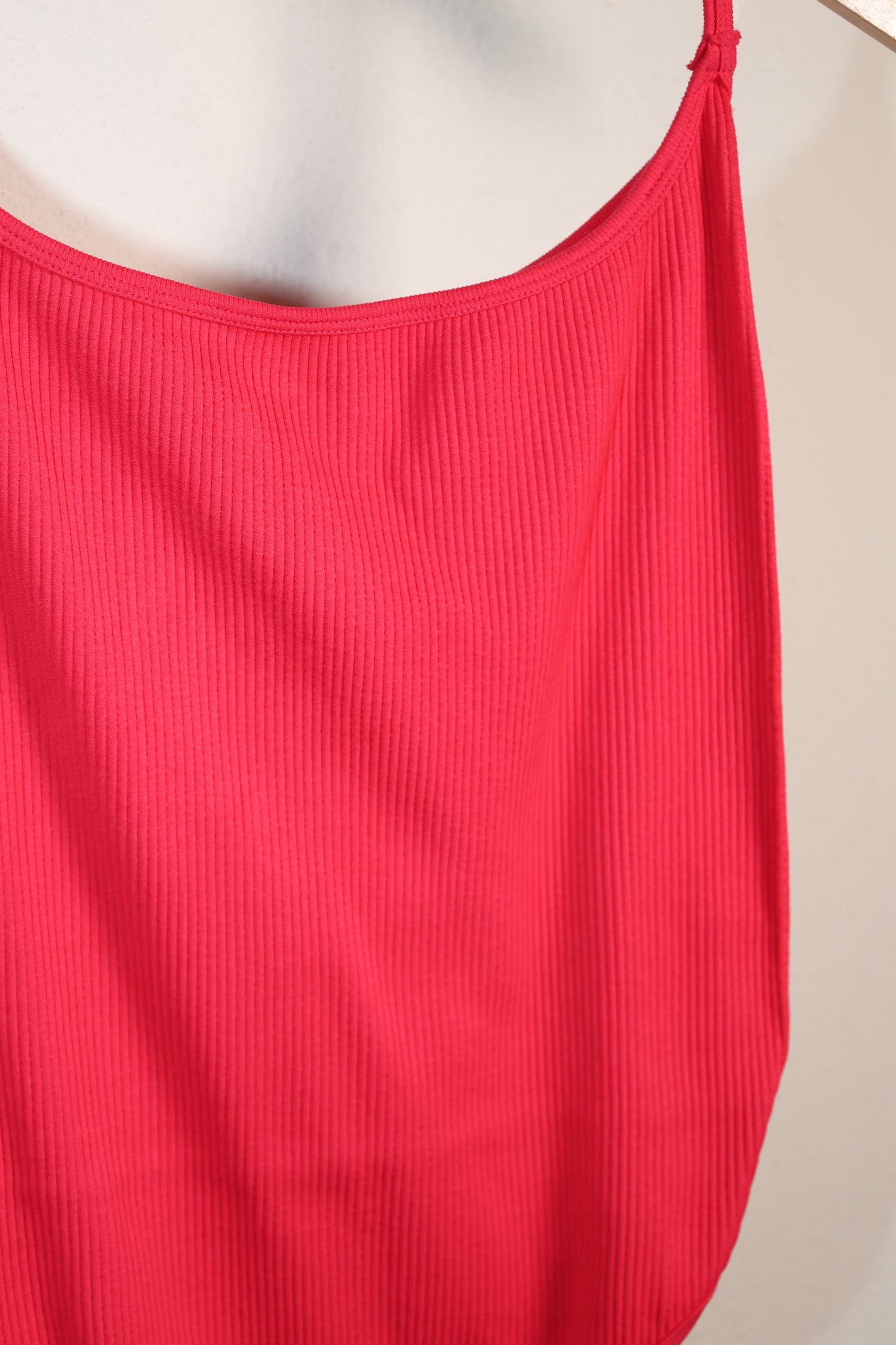 ANWND -RIBBED SLEEVELESS BODYSUIT