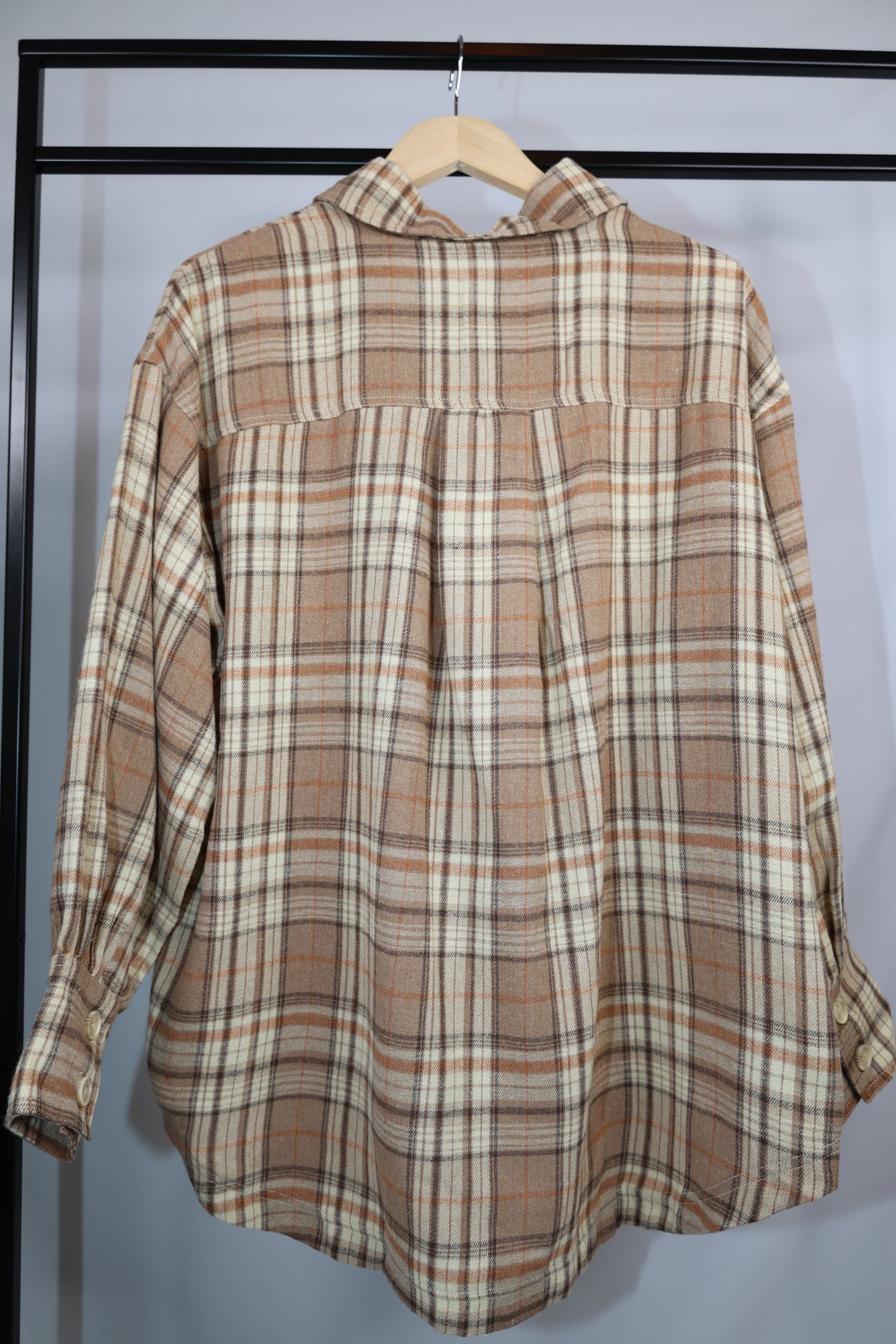 Mustard Seed - Beige/Multi Plaid Patch Pocket Flannel
