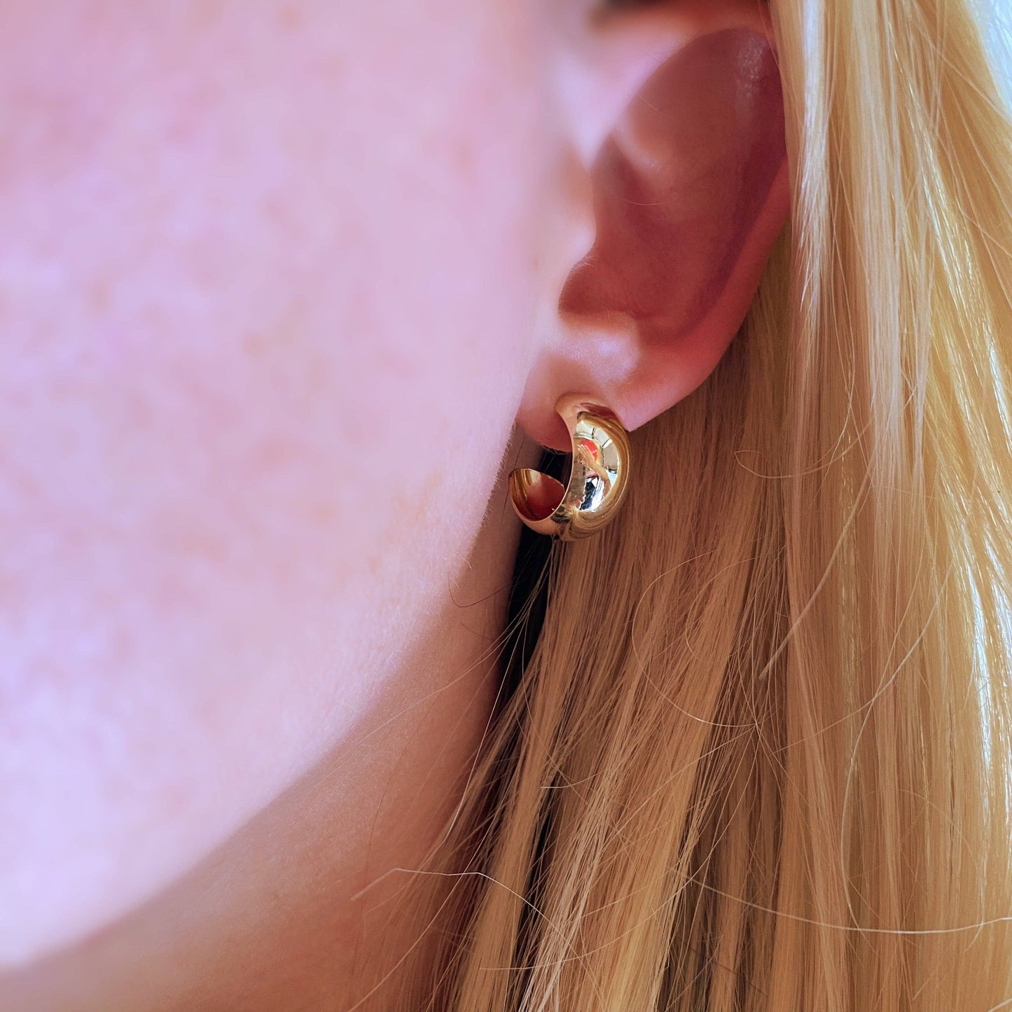 GoldFi - 18k Gold Filled Rounded C- Hoop