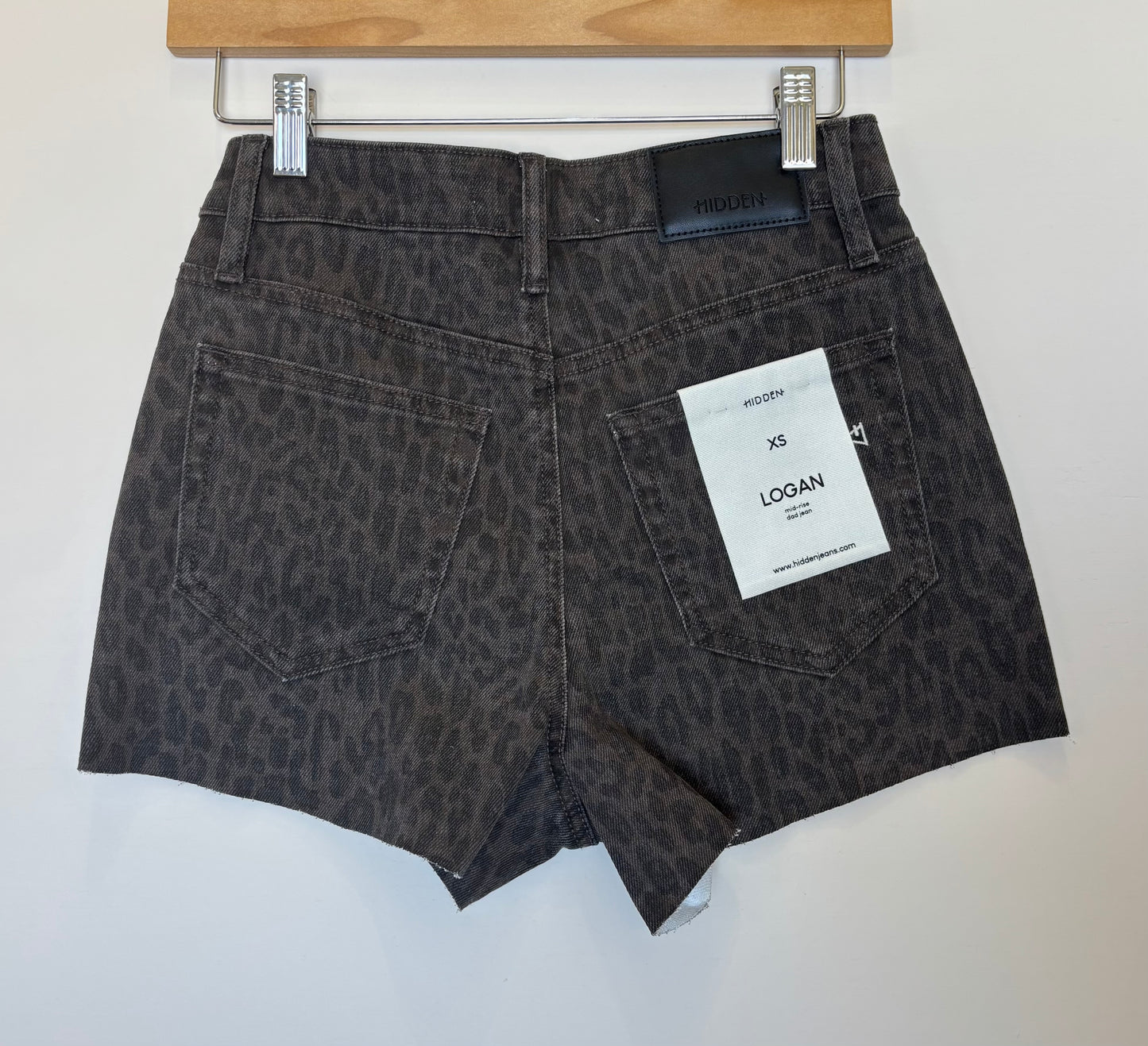 Hidden Jeans - Logan 3" Inseam Cheetah Print Shorts
