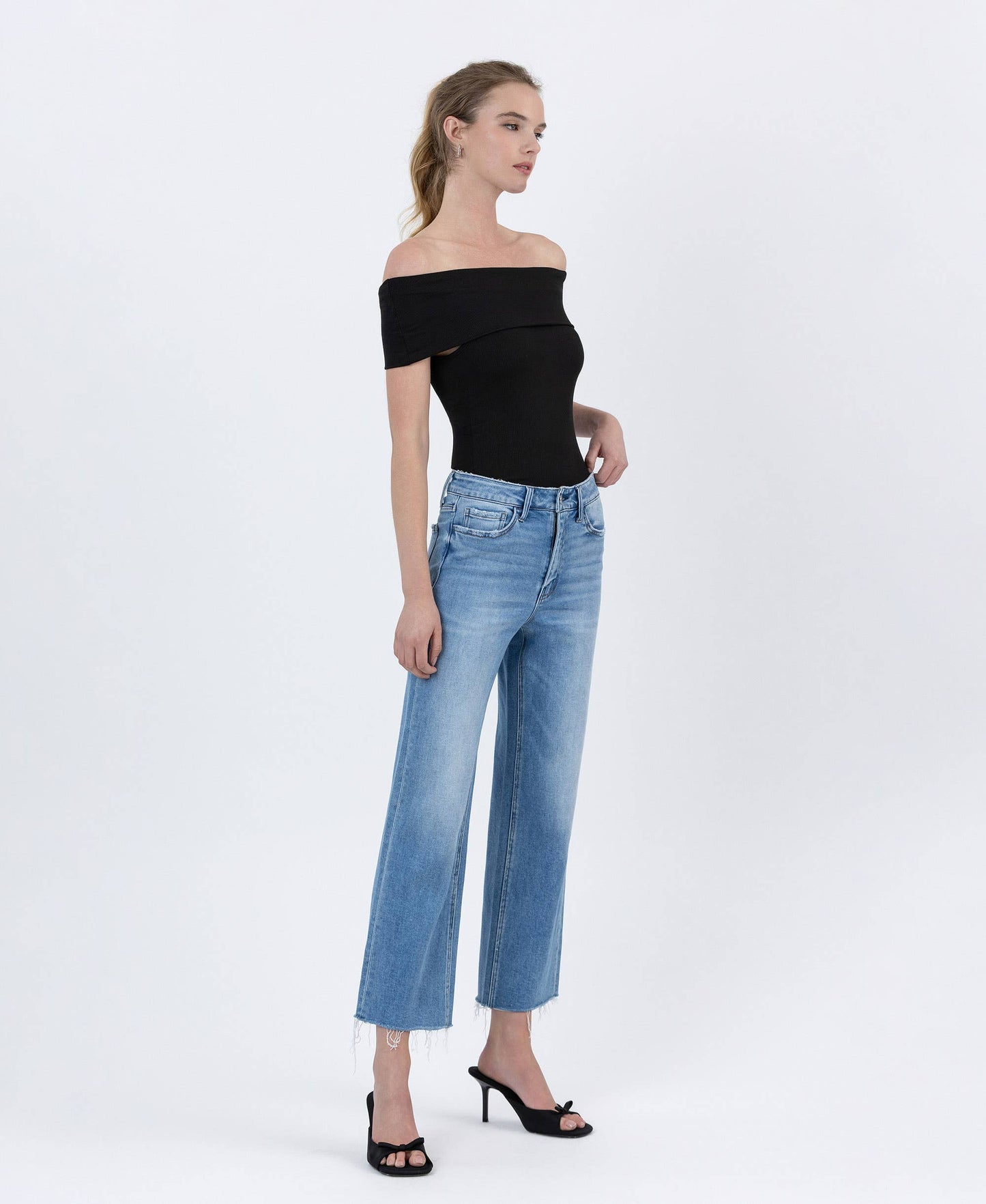 FLYING MONKEY - HIGH RISE RAW HEM CROP SLIM WIDE JEANS