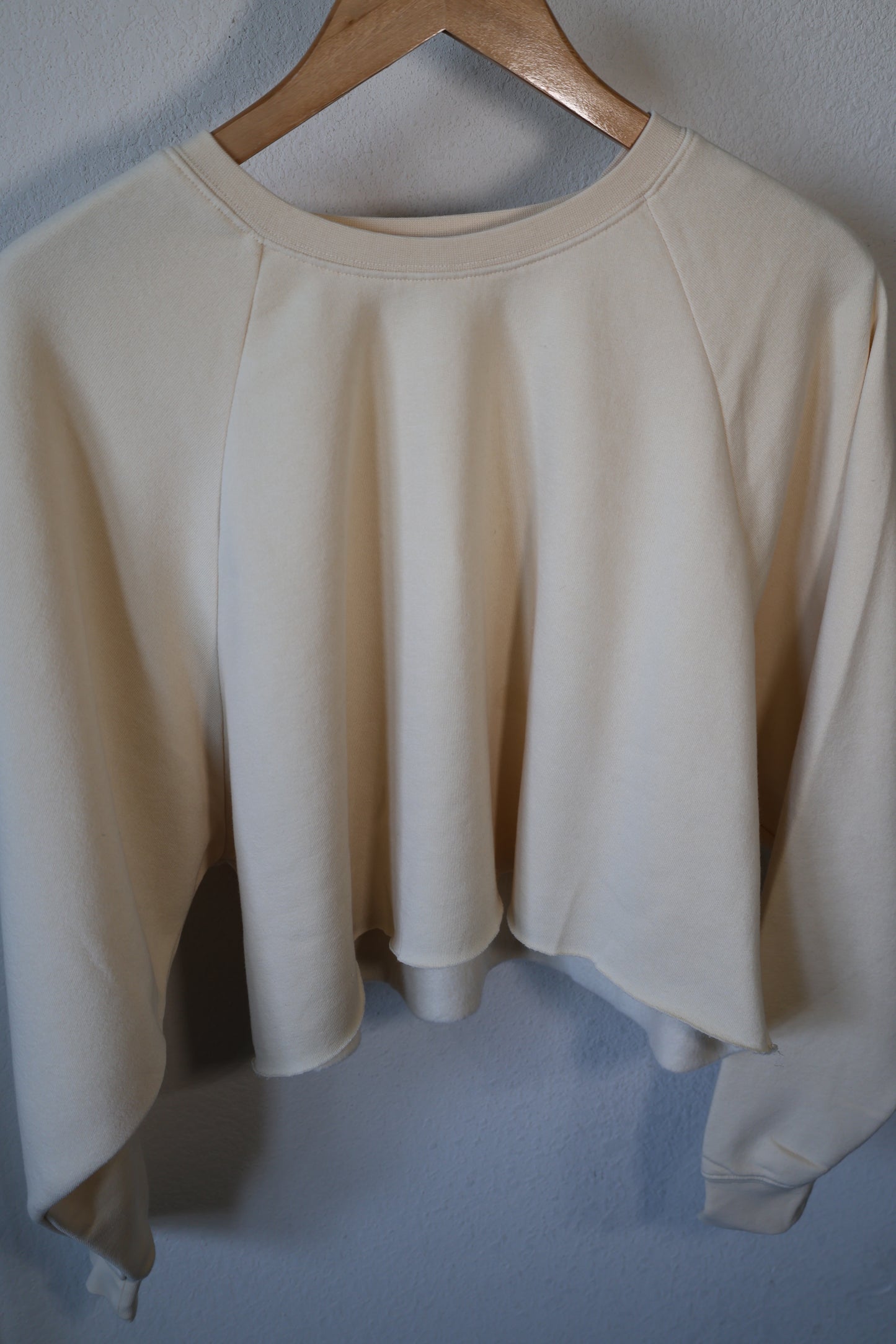 HYFVE - Raw Hem Cropped Sweatshirt