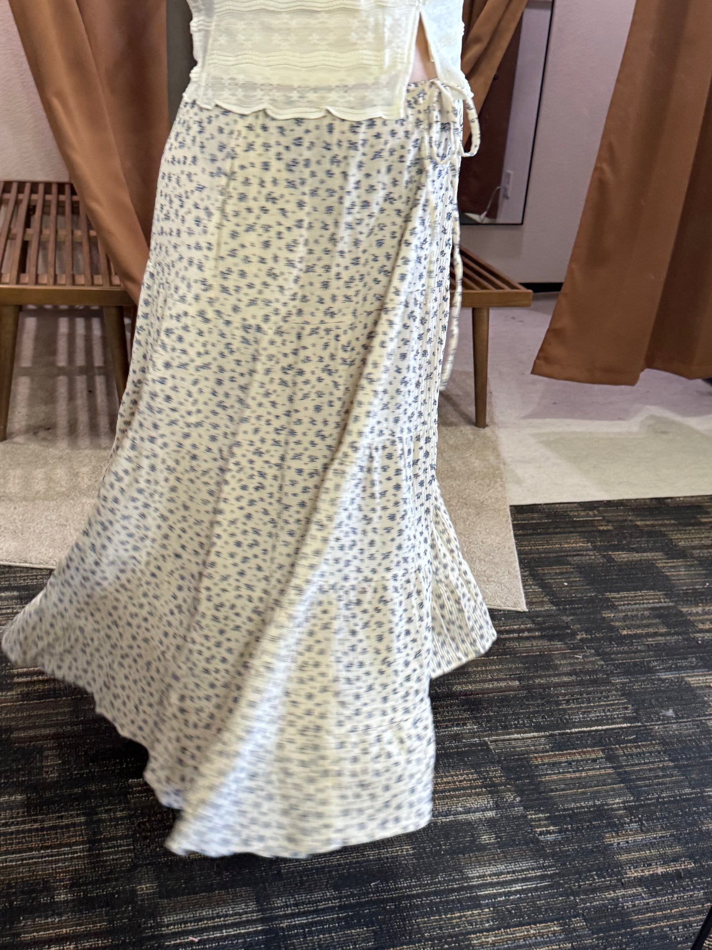 Baevely by Wellmade USA - PLUS SIZE PRINTED FLORAL ELASTIC WAIST TIERED MAXI SKIRT