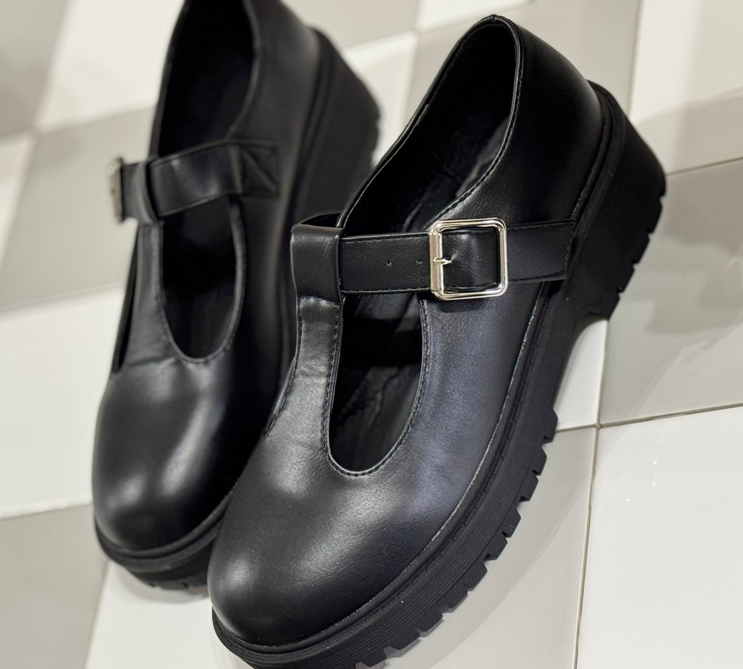 Mary Jane strap shoes
