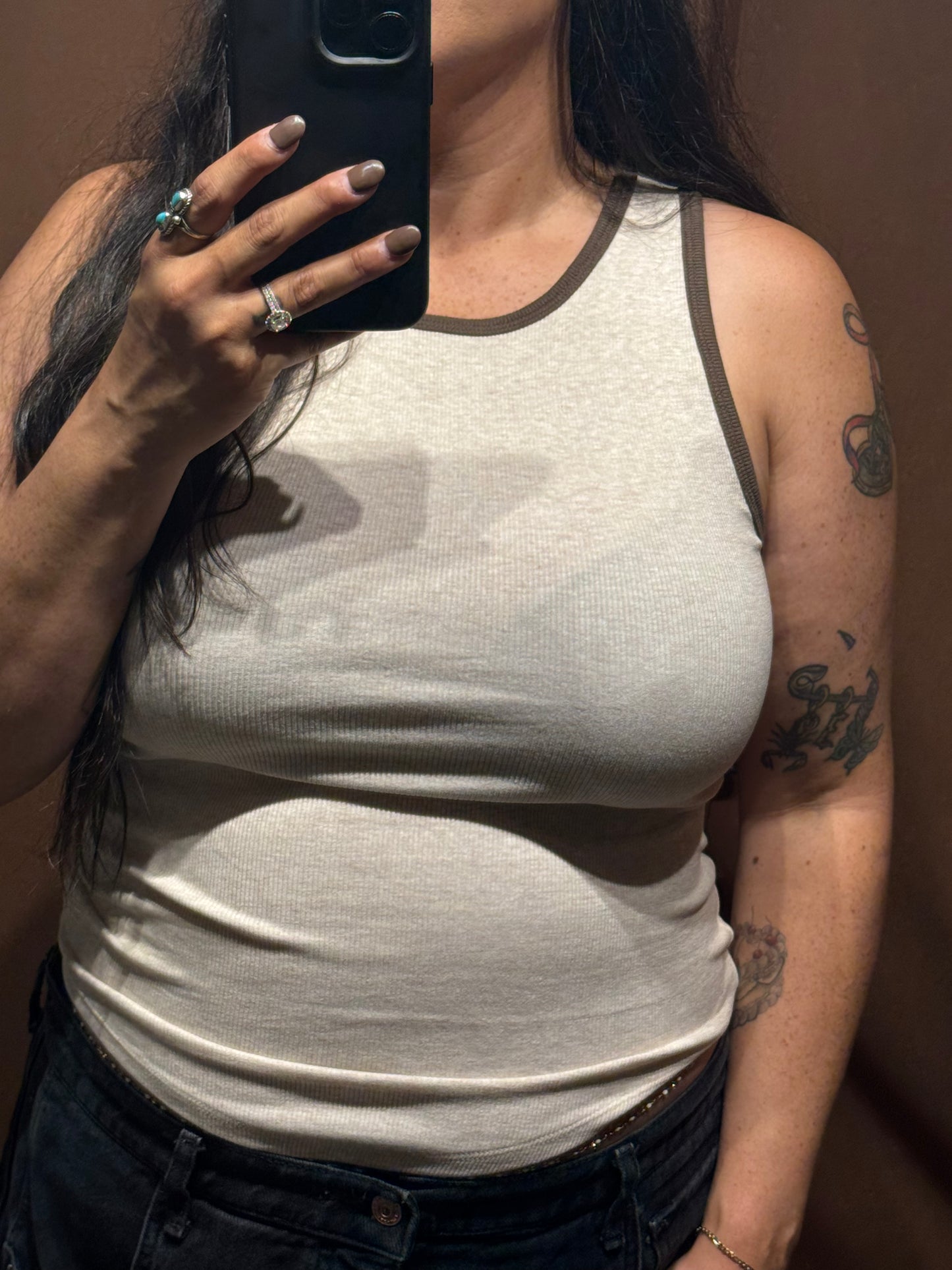 Come Closer contrast trim sleeveless tank top