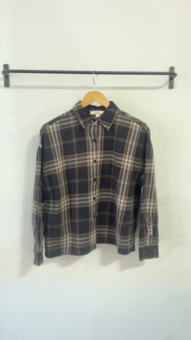 Blu Pepper Plaid Button Down Collard Boxy Long Sleeve Shirt