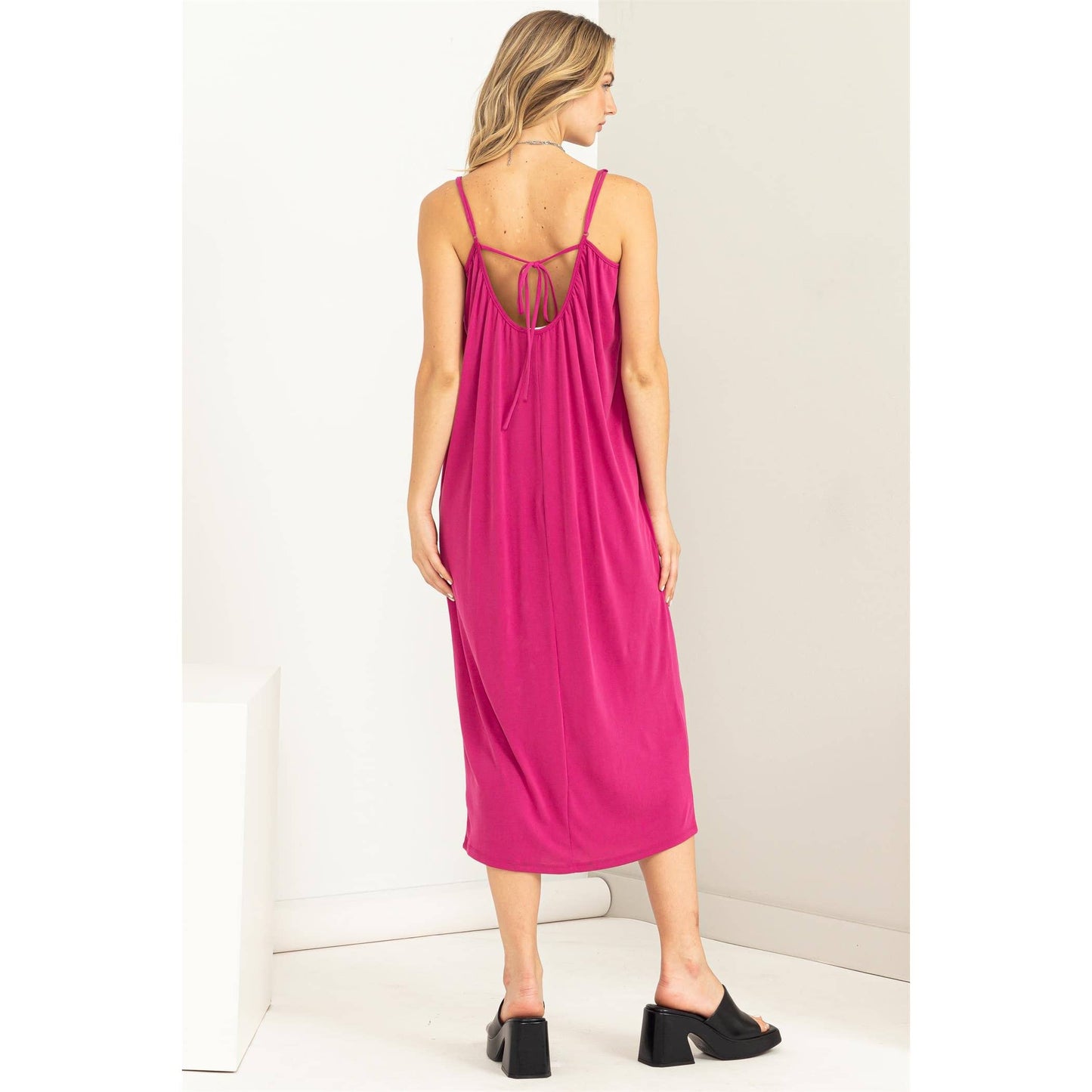 HYFVE-Tie-Back Square Neck Midi Dress