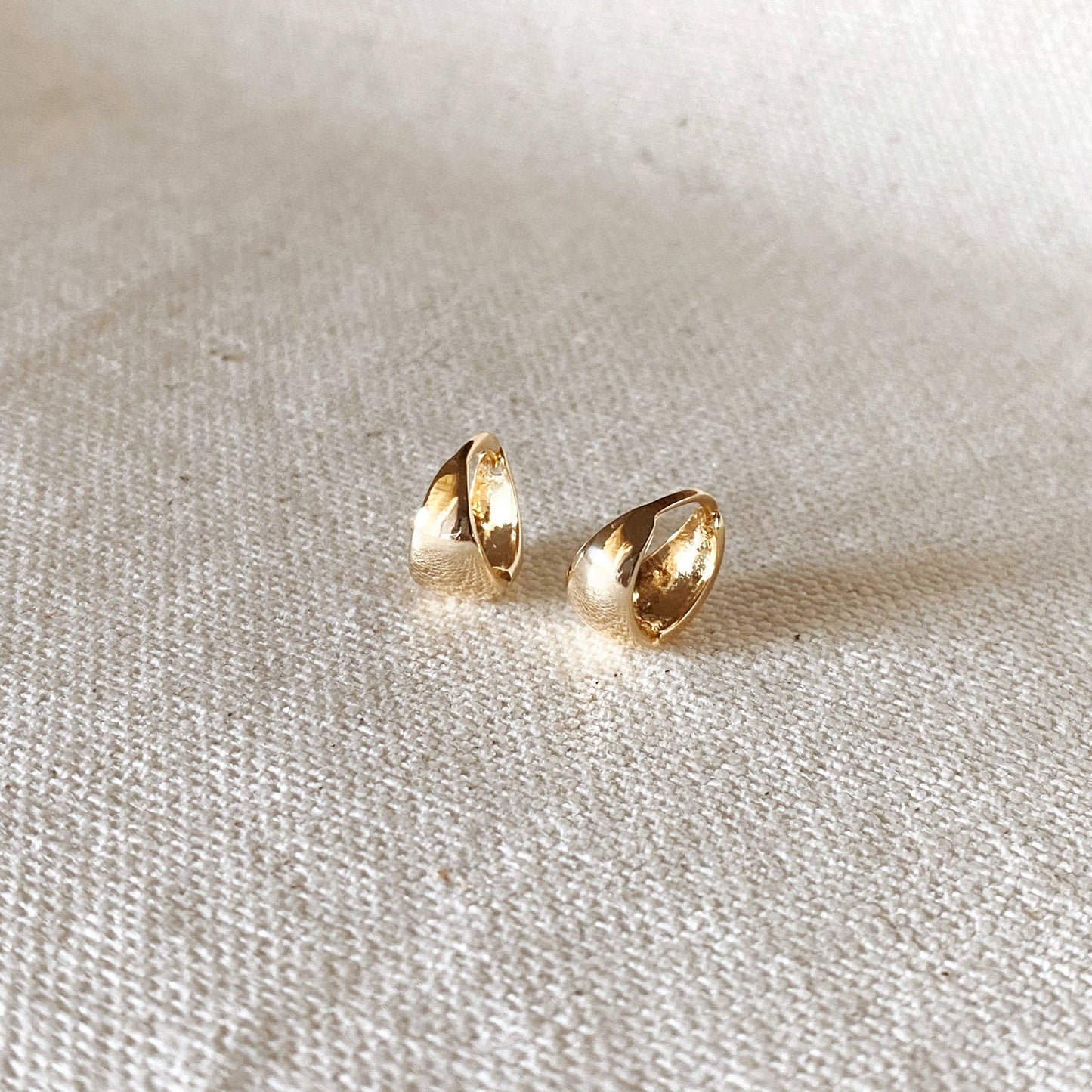 GoldFi - 18k Gold Filled Polished Clicker Hoop Earrings