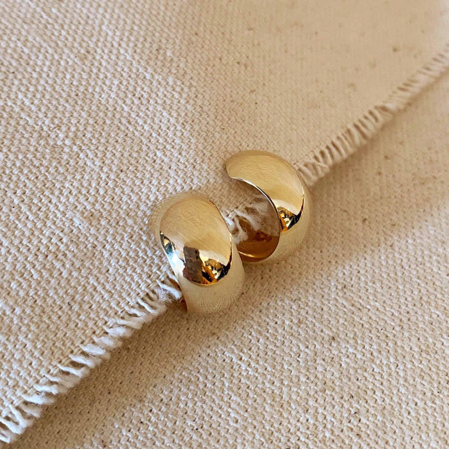 GoldFi - 18k Gold Filled Rounded C- Hoop