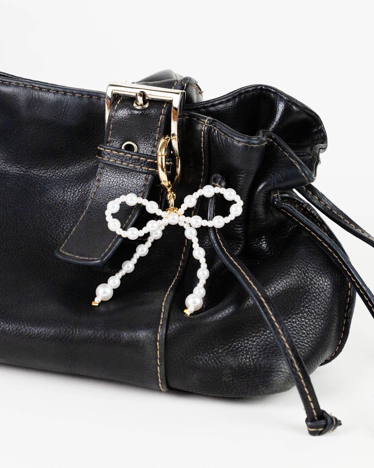 Sessori - Mixed Pearl Coquette Bow Keychain Bag Charm Keychain