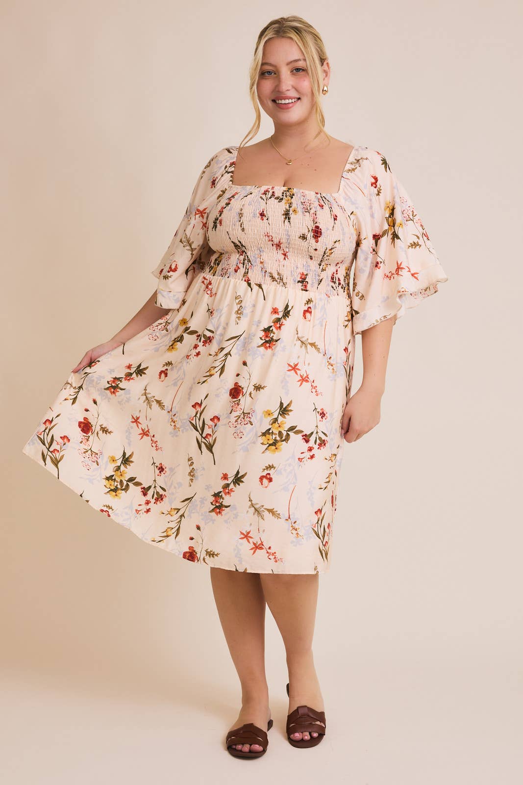 GILLI - PLUS SIZE SQUARE NECK LONG SLEEVE FLORAL PRINT SMOCKING DRESS