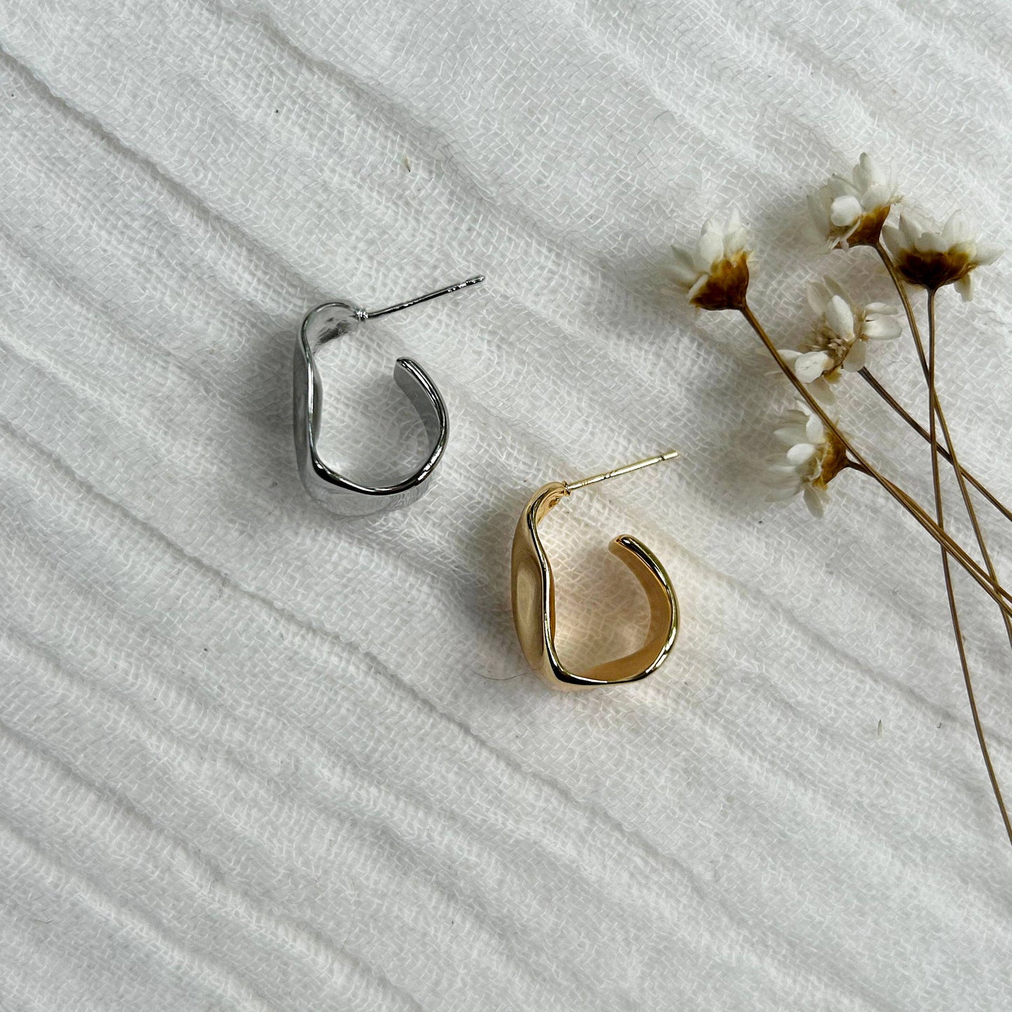 KARA | TOZER - Chunky Teardrop Statement Half Hoops