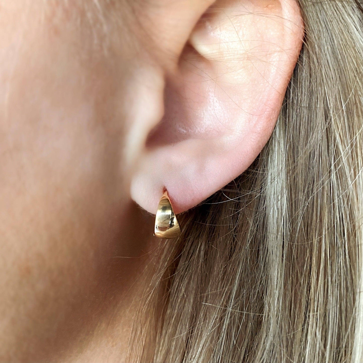 GoldFi - 18k Gold Filled Polished Clicker Hoop Earrings