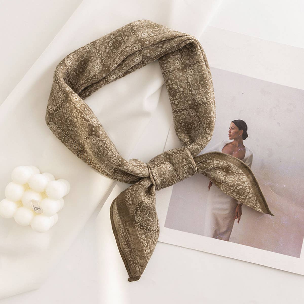 ACCITY - Vintage Houndstooth Print Satin Square Scarf