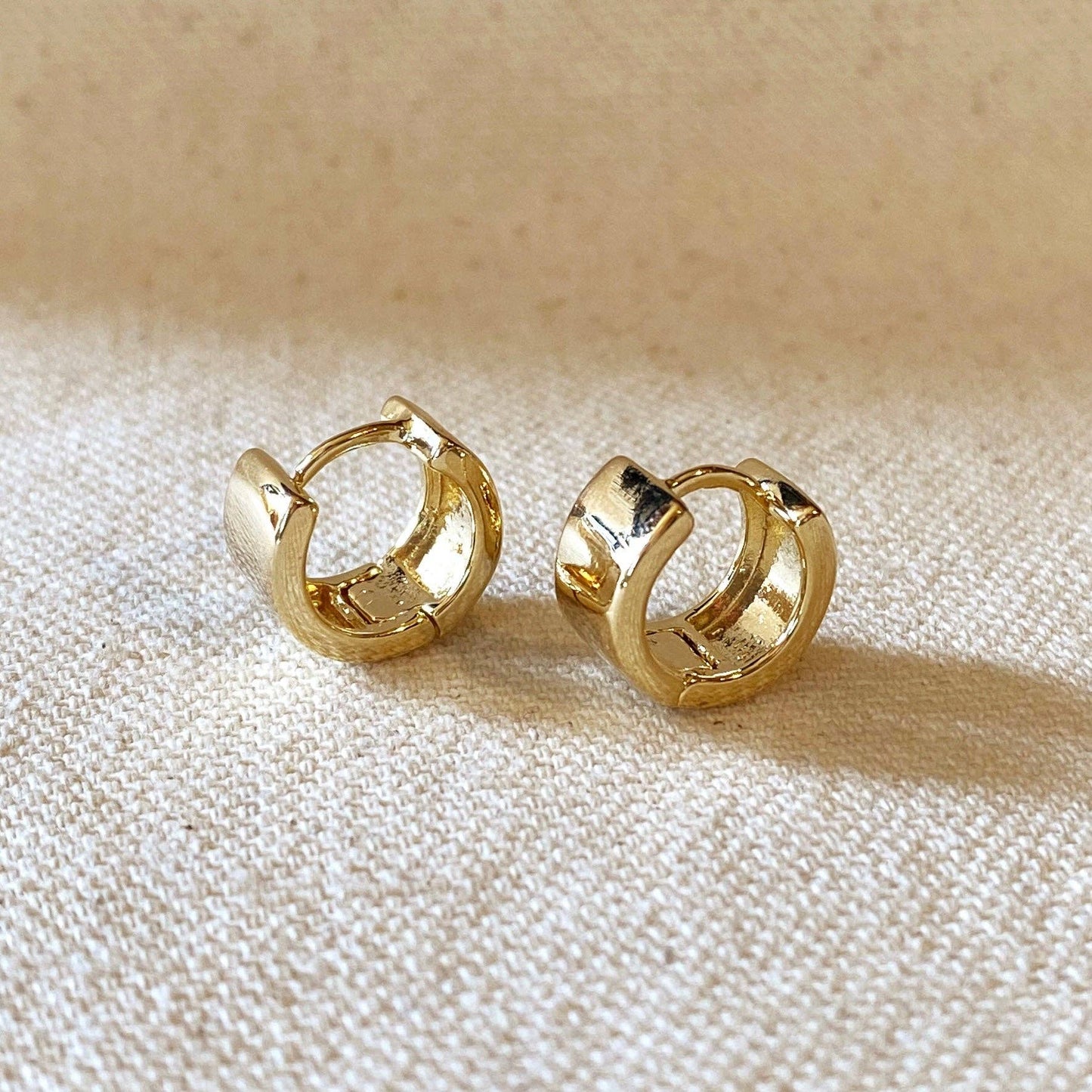 GoldFi - Gold Chunky Flat Clicker Hoop Earrings