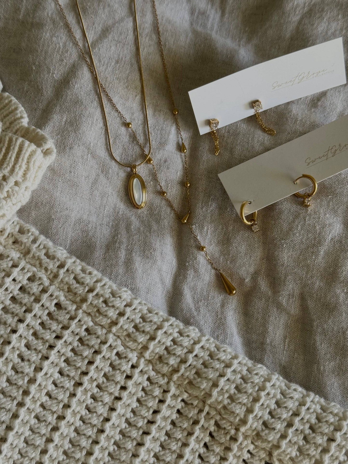 Liv Lariat Necklace