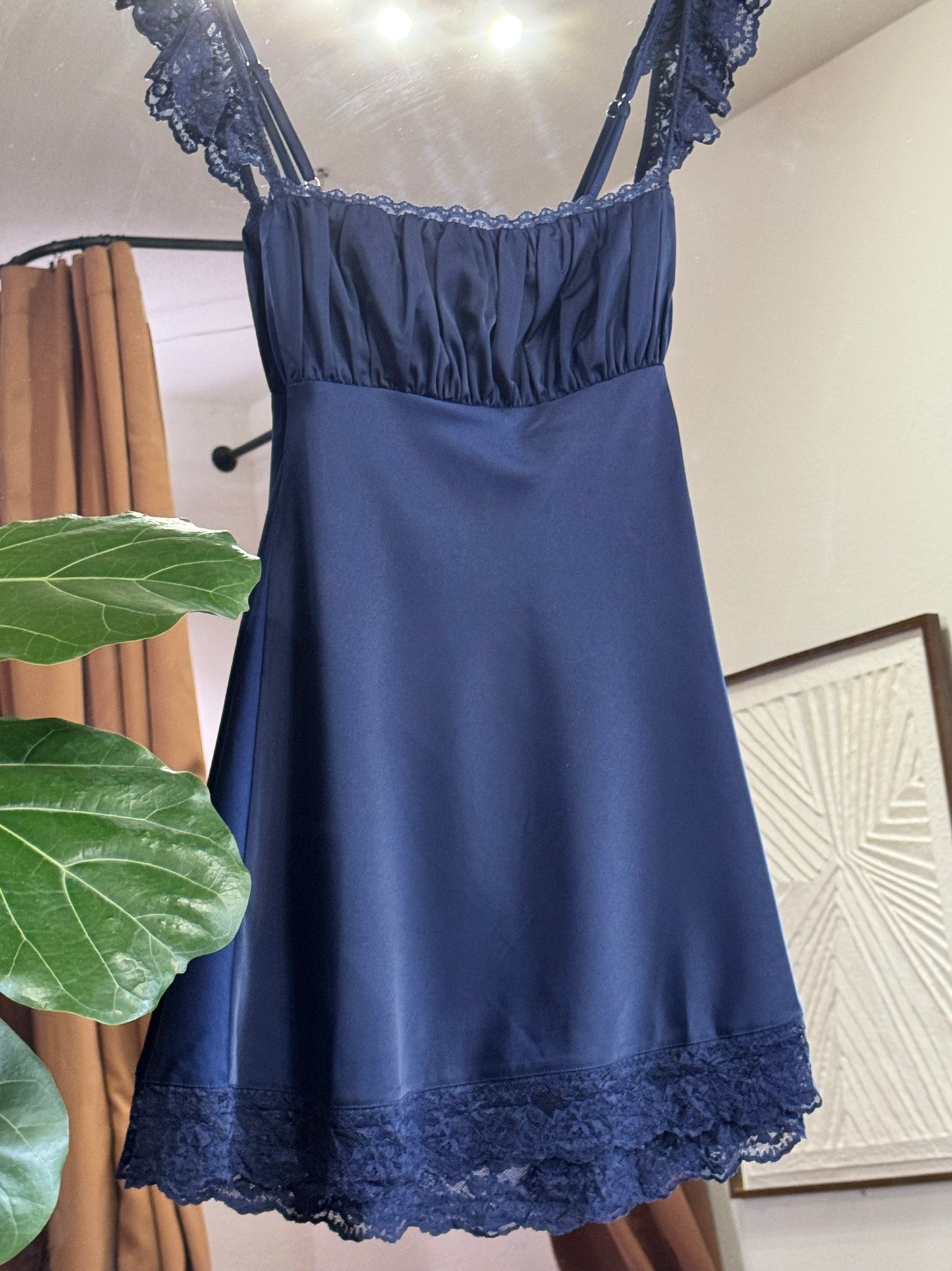 BEIVY & COLLABO - SATIN SHORT DRESS WITH LACE TRIMS