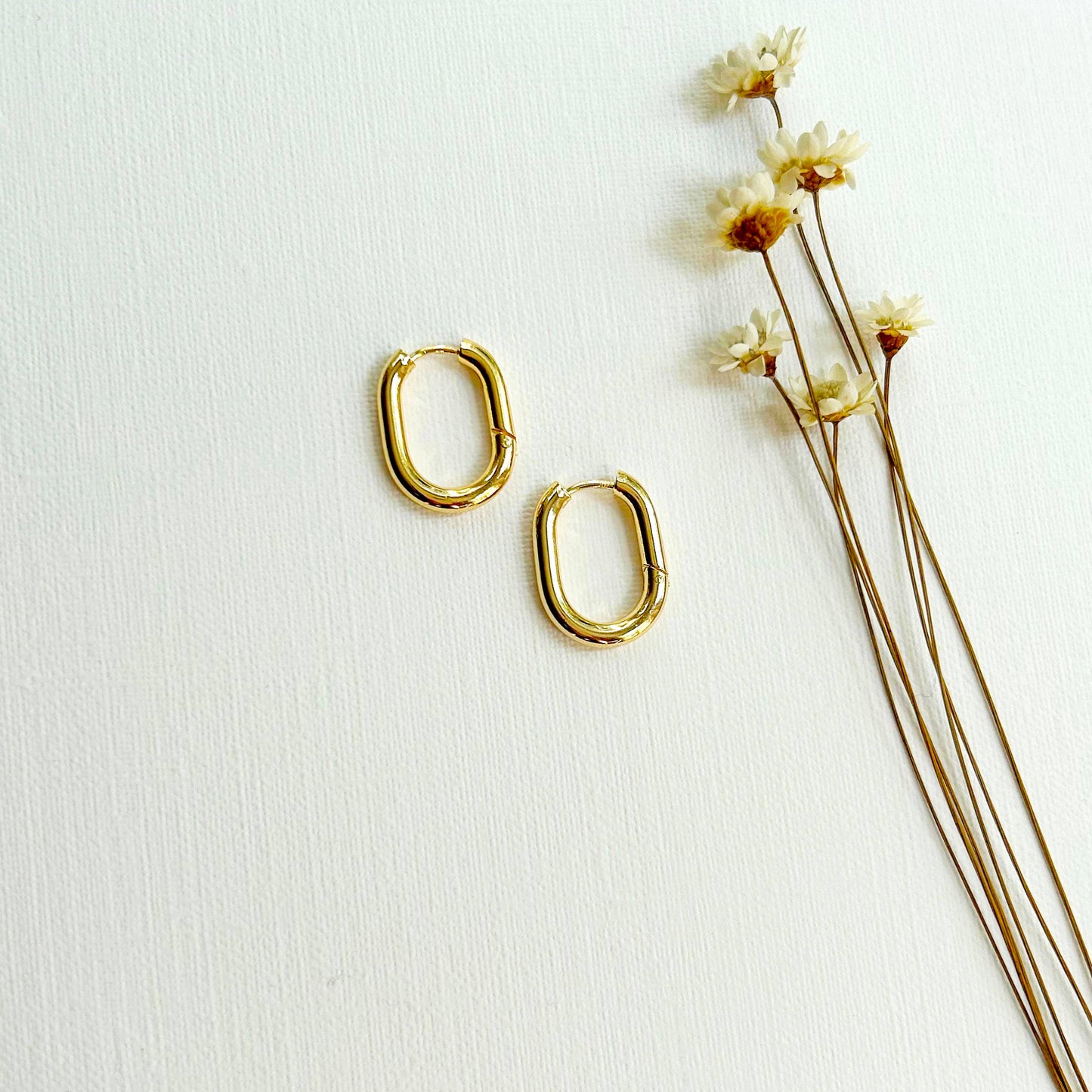KARA | TOZER - Thick Everyday Gold Oval Hoops