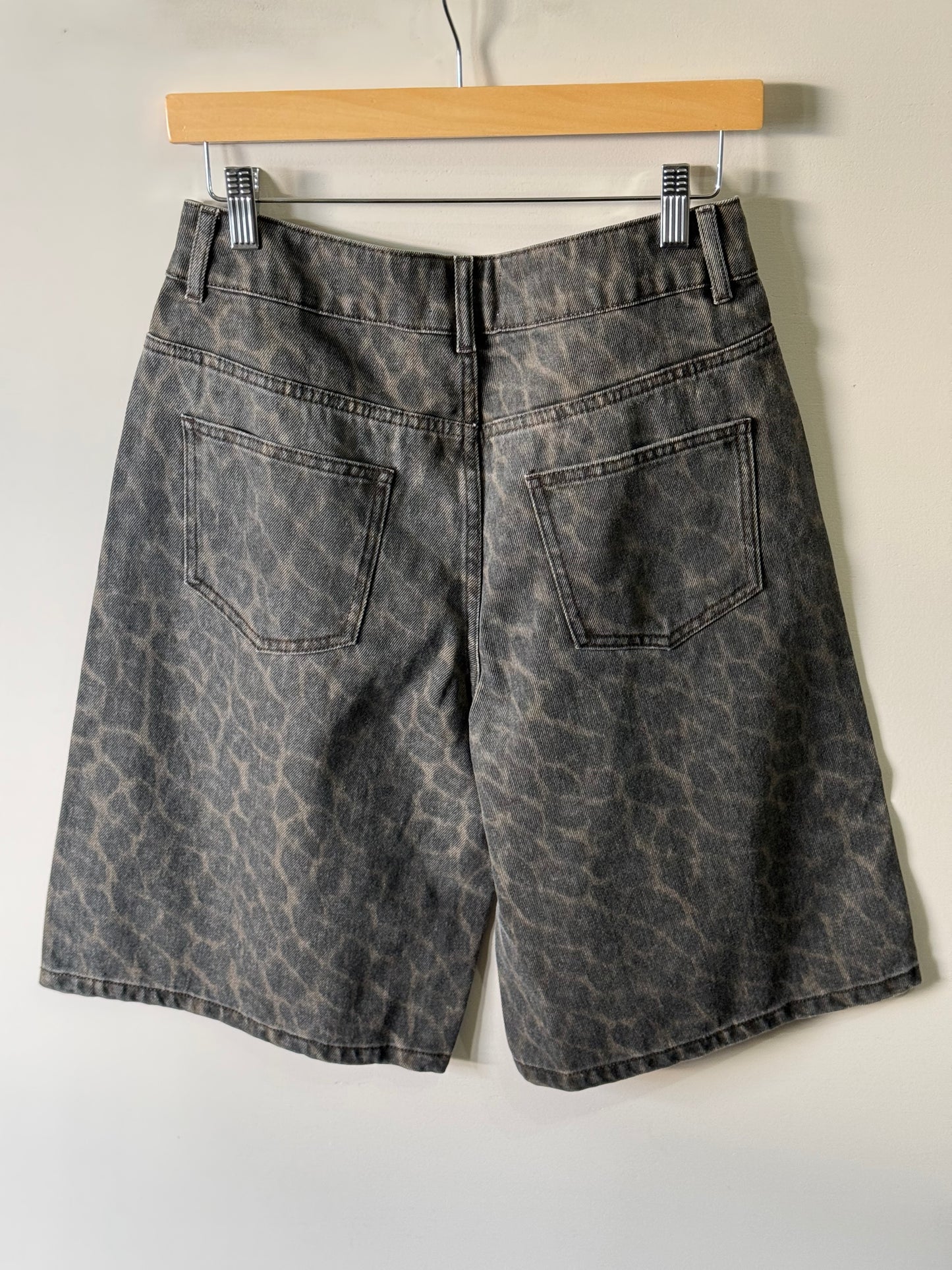 Miou Muse - Dark Leopard Print Bermuda Shorts