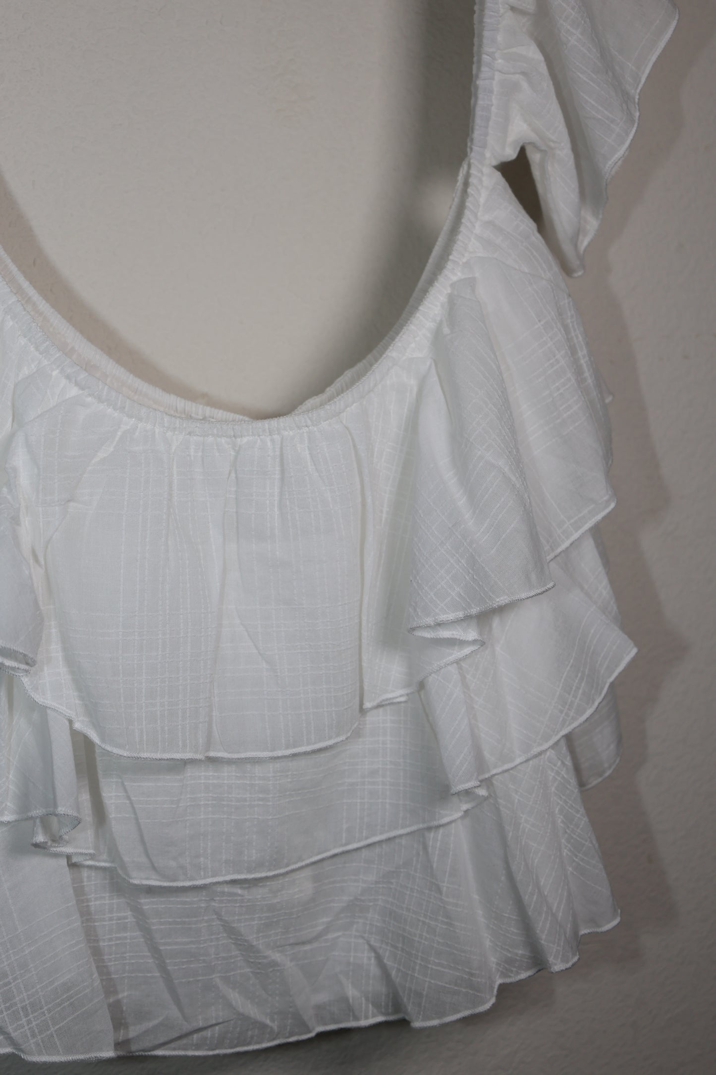 Bluivy - TEXTURED OFF-THE-SHOULDER TIERED CROP TOP