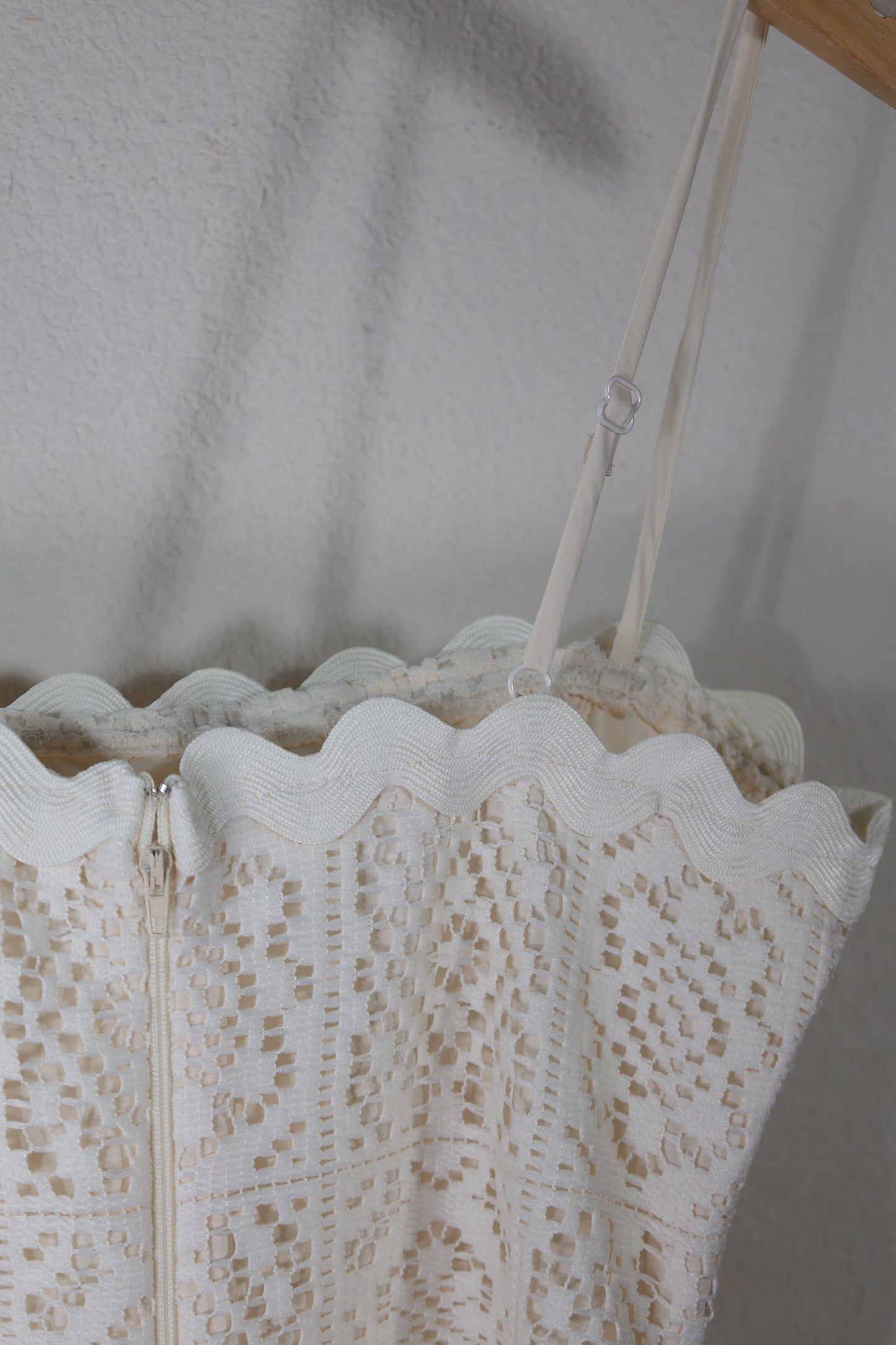 BEIVY & COLLABO -CROCHET LACE DRESS