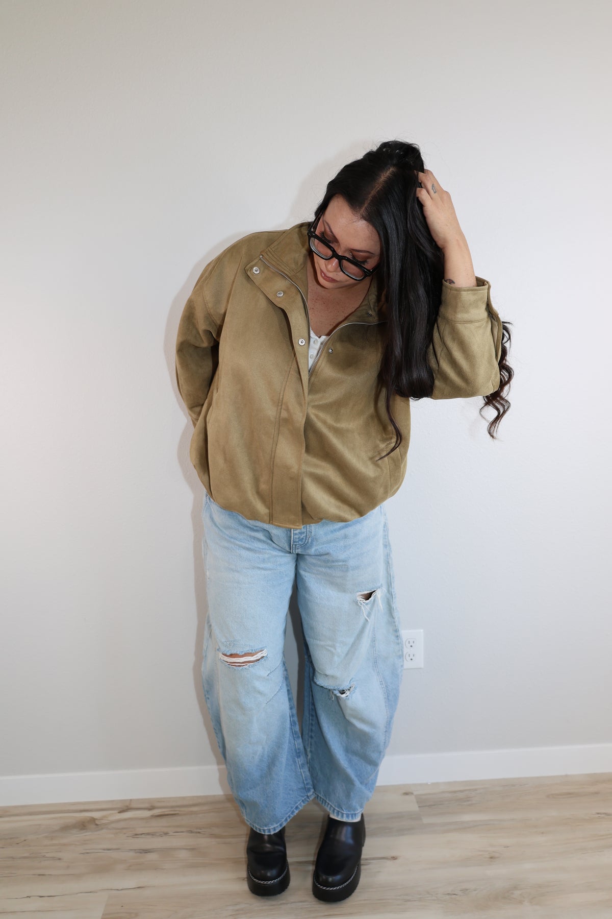 Good Luck Mid Rise Barrel Jeans