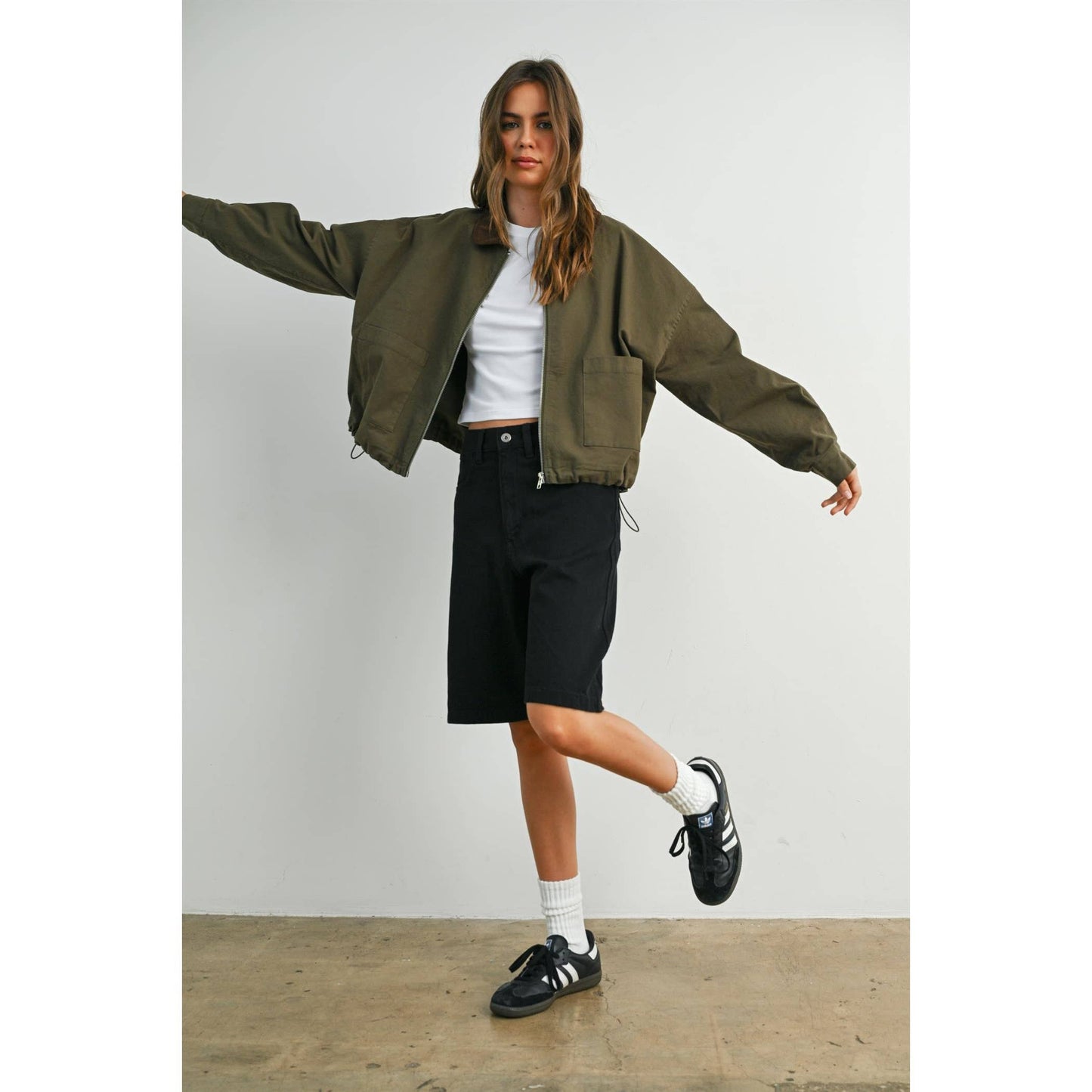 BUTTERMELON - Collared Zip-Up Drawstring Jacket