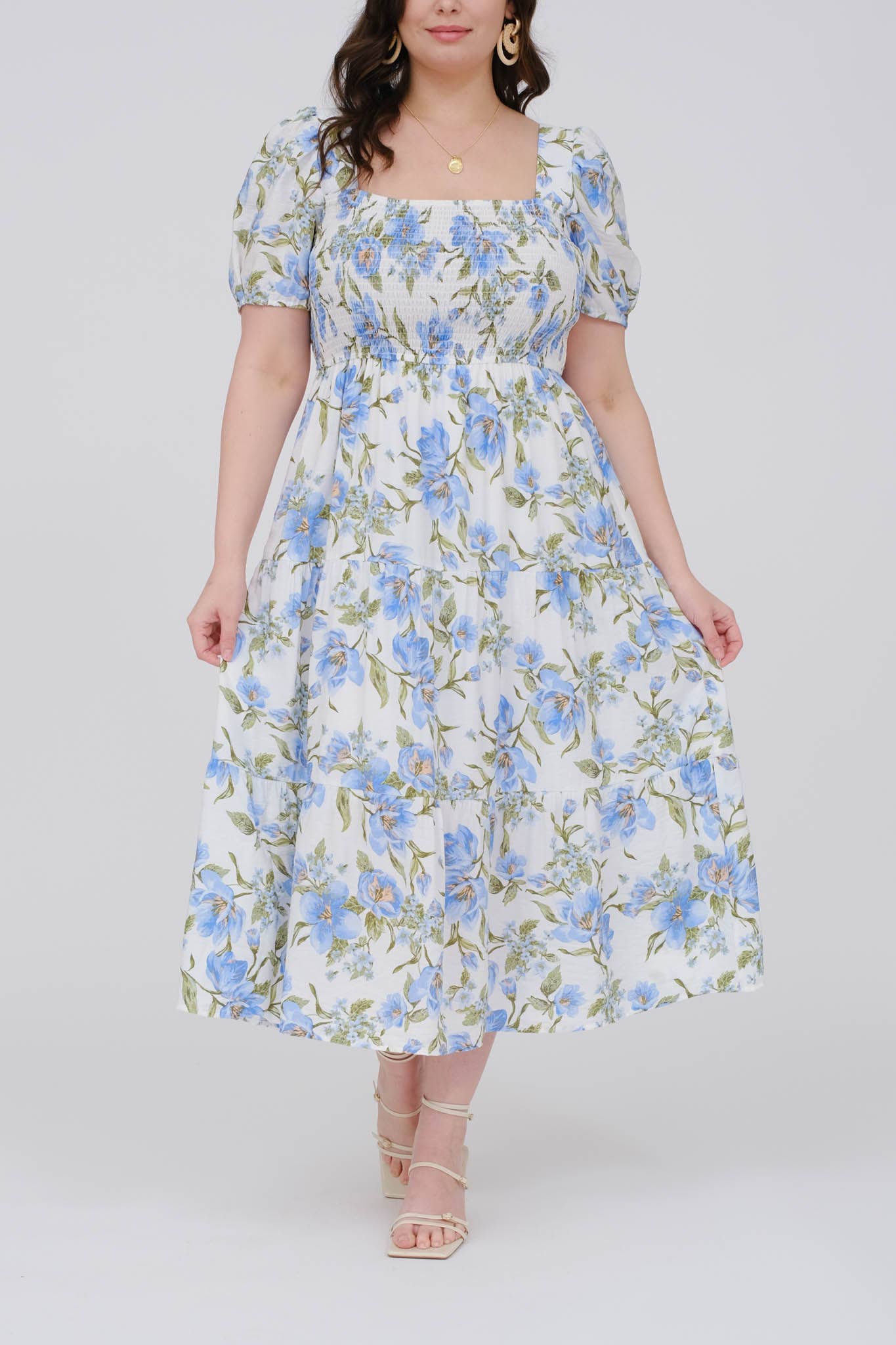MINE - PLUS SIZE FLORAL SMOCKED BUST SHORT SLEEVE MIDI DRESS