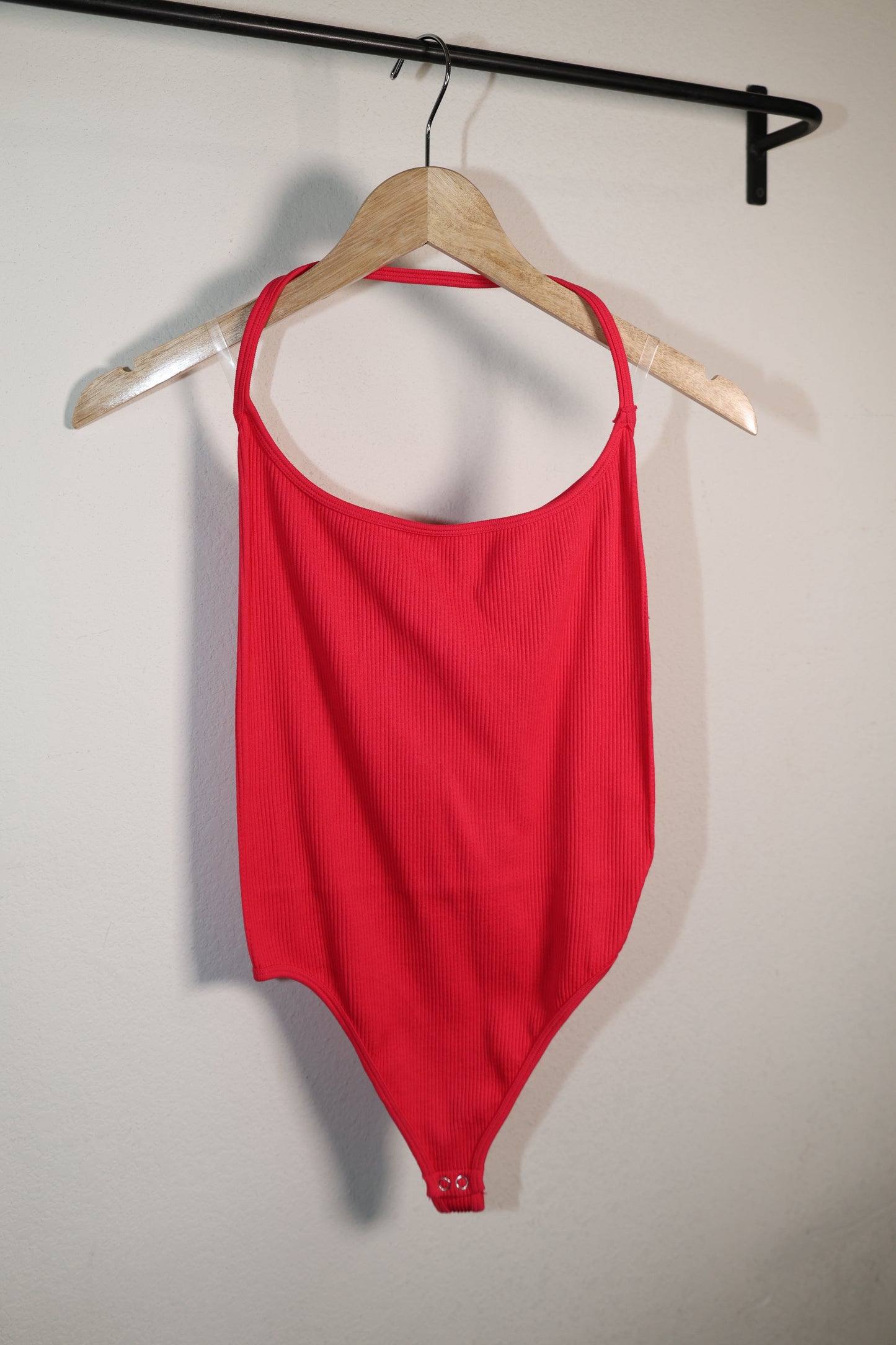 ANWND -RIBBED SLEEVELESS BODYSUIT