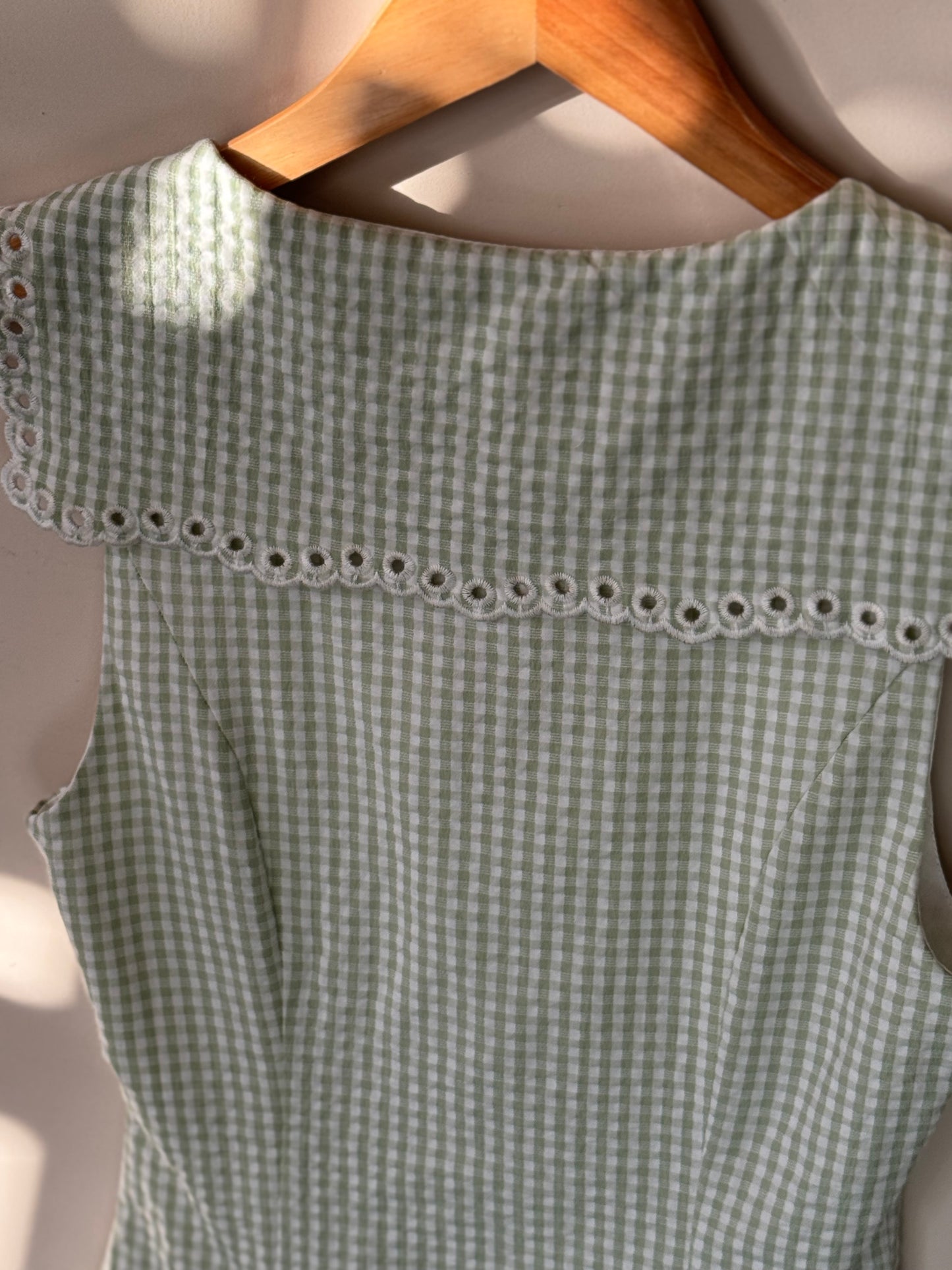 Le Lis - Green Gingham Button-up Mini Dress w/ Big Collar