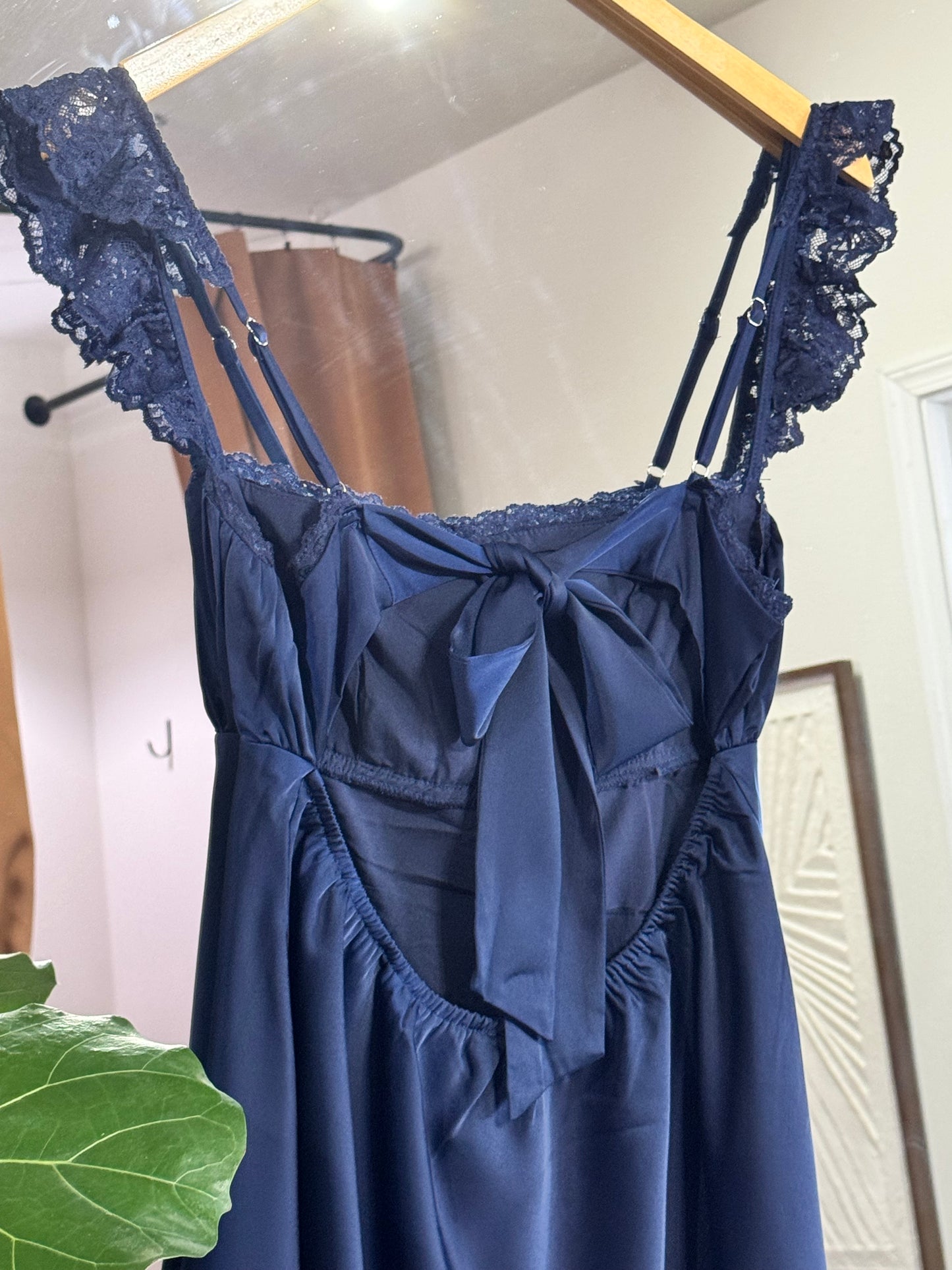 BEIVY & COLLABO - SATIN SHORT DRESS WITH LACE TRIMS