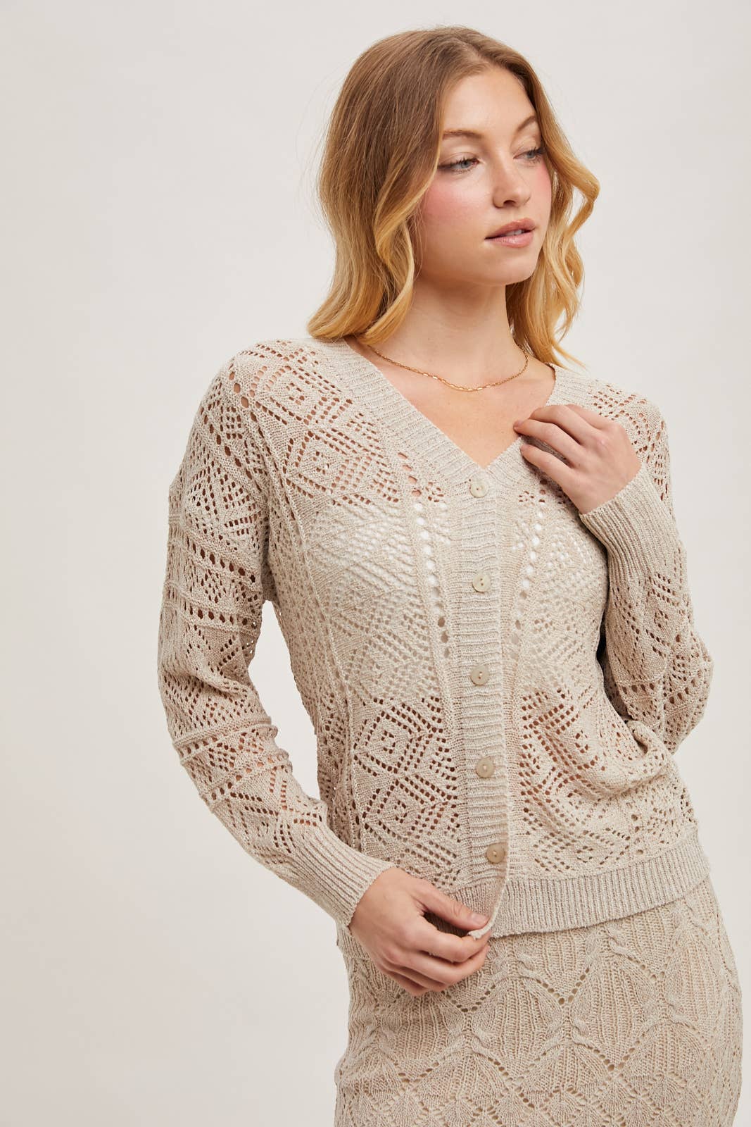 Bluivy - OPEN KNIT BUTTON DOWN V-NECK CARDIGAN