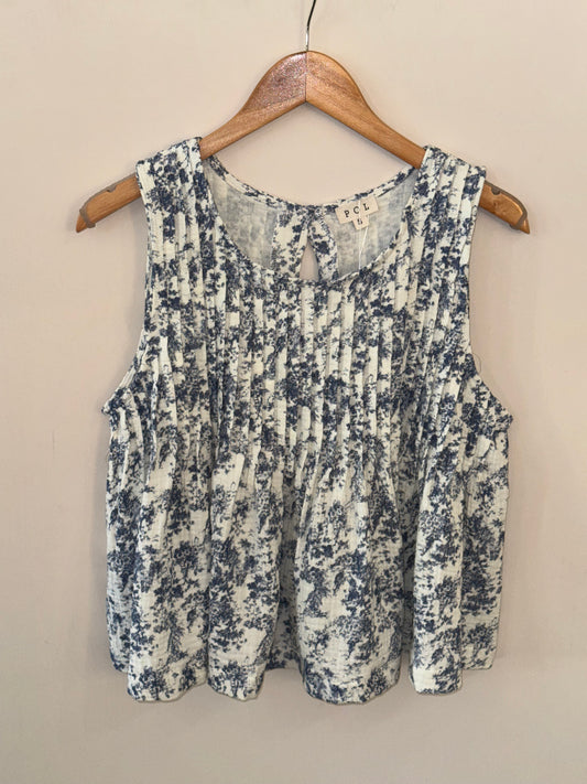 POL - White/Navy Double Gauze Woven Pleated Flare Tank