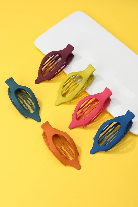JOSSLYN by wall to wall - OVAL LAY DOWN FLAT HAIR CLAW CLIPS