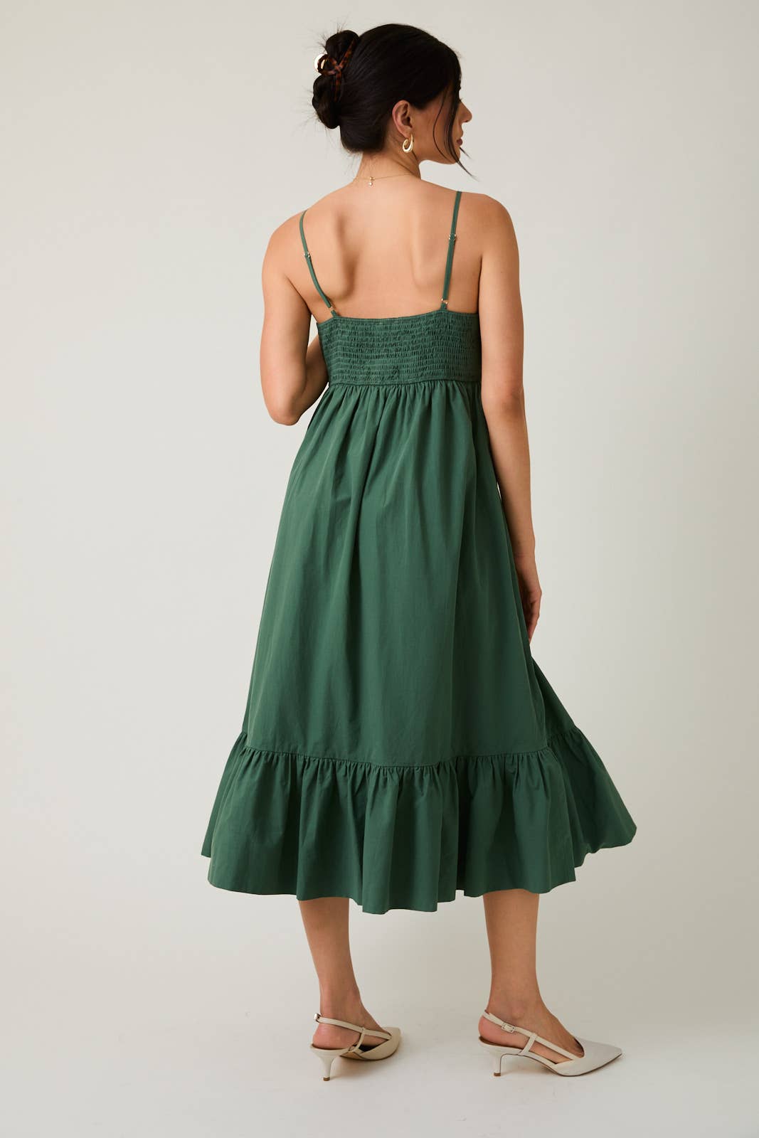 Sunday Edition by LE LIS - SLEEVELESS SHIRRING TOP TIERED MIDI DRESS