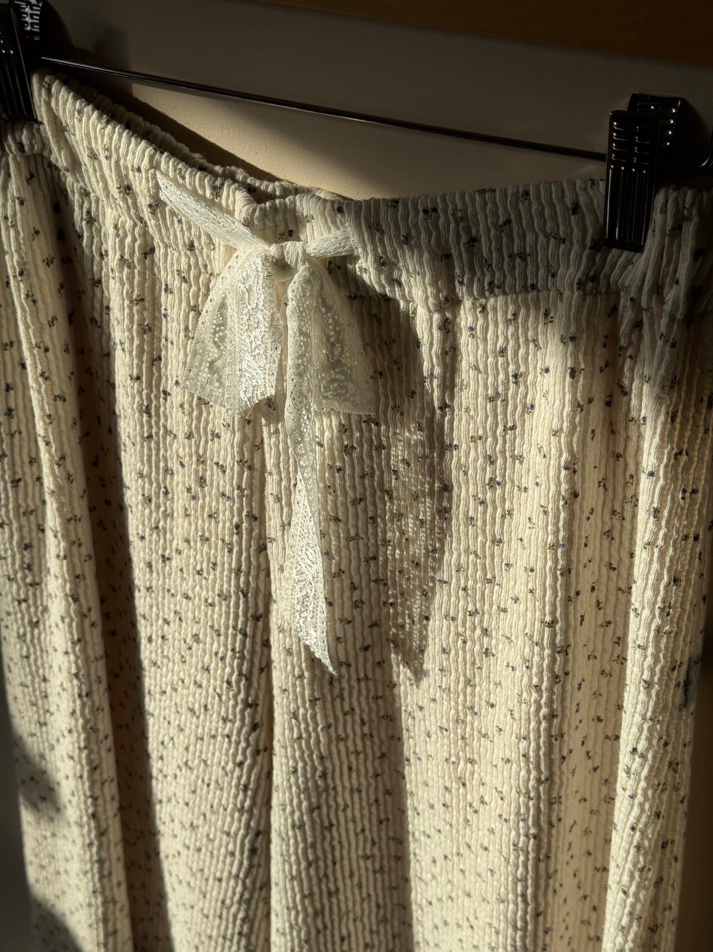 POL - Cream Micro-floral Lounge Pants w/ Lace Drawstring