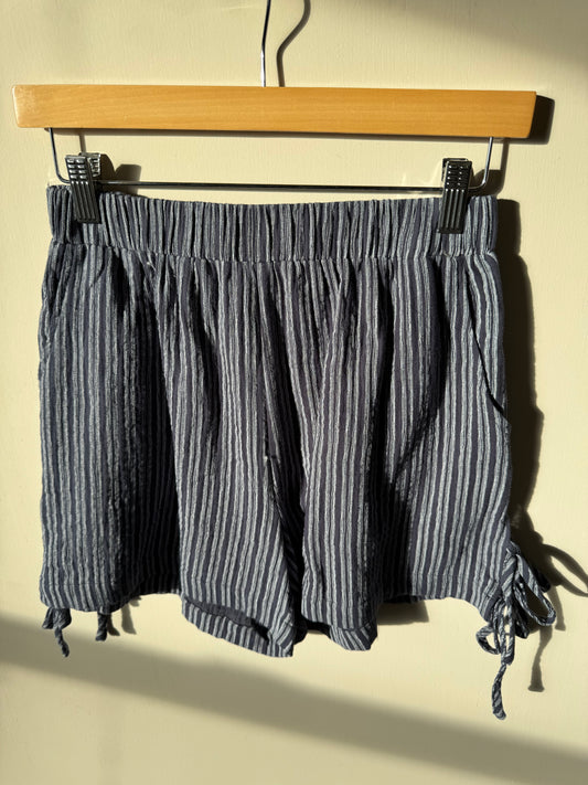 Doe and Rae - Striped Double Cotton Gauze Shorts w/ Bow Detail