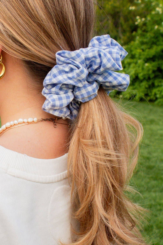 Shop Andi - Picnic Gingham Jumbo Scrunchie