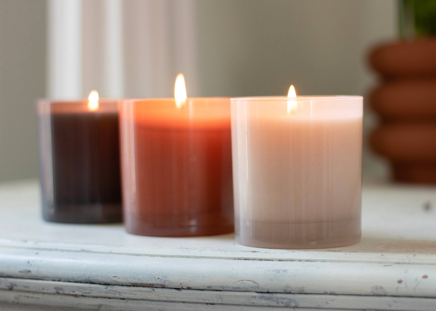 GP Candle Co. - Sanctuary 9 oz. Hue Candle (Leather + Incense)