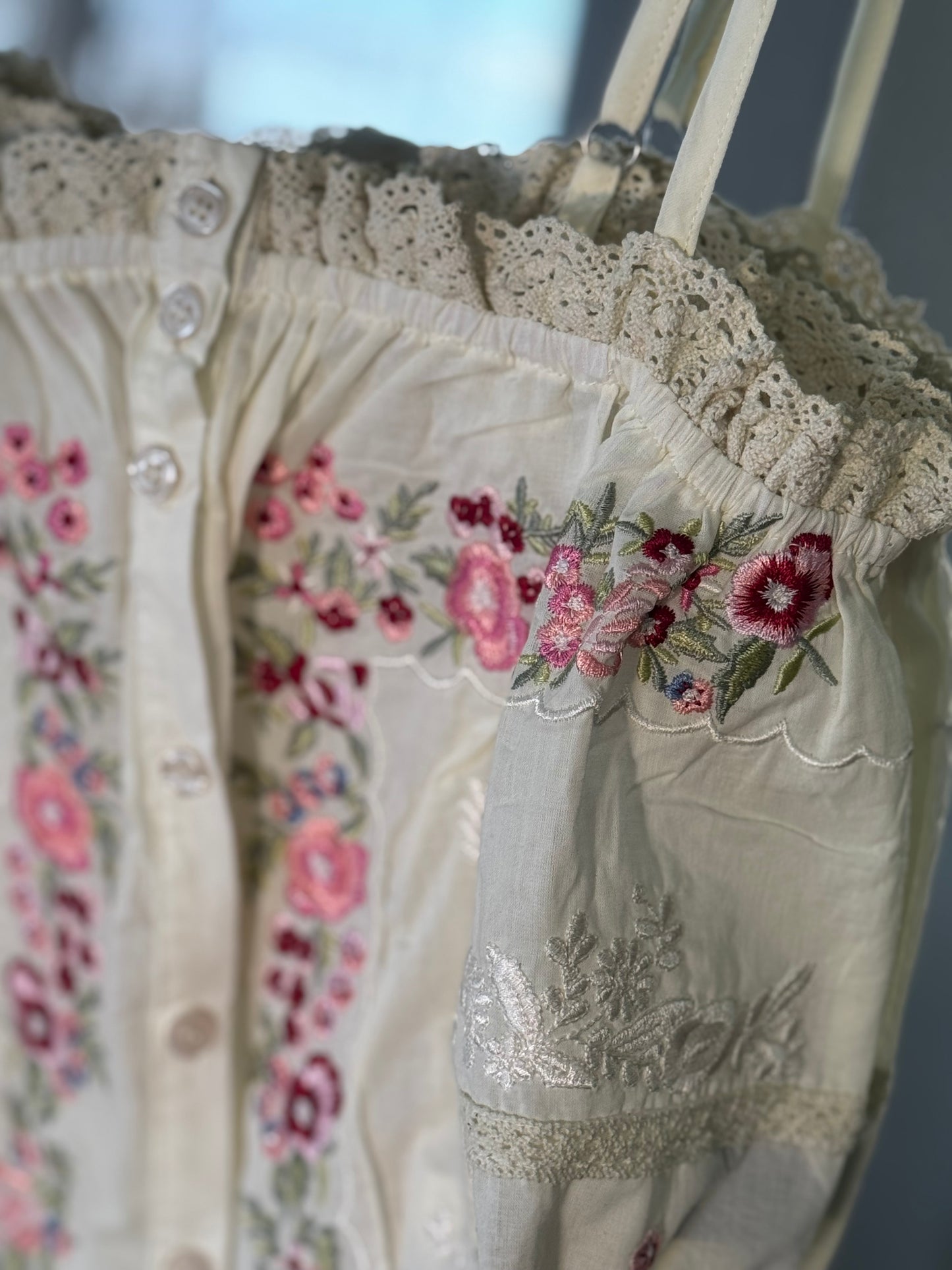 POL - Embroidered Floral Tank