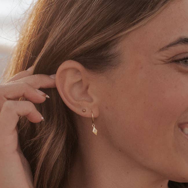 Mauve Jewelry Co. - Goldie Dot Flat Back Studs