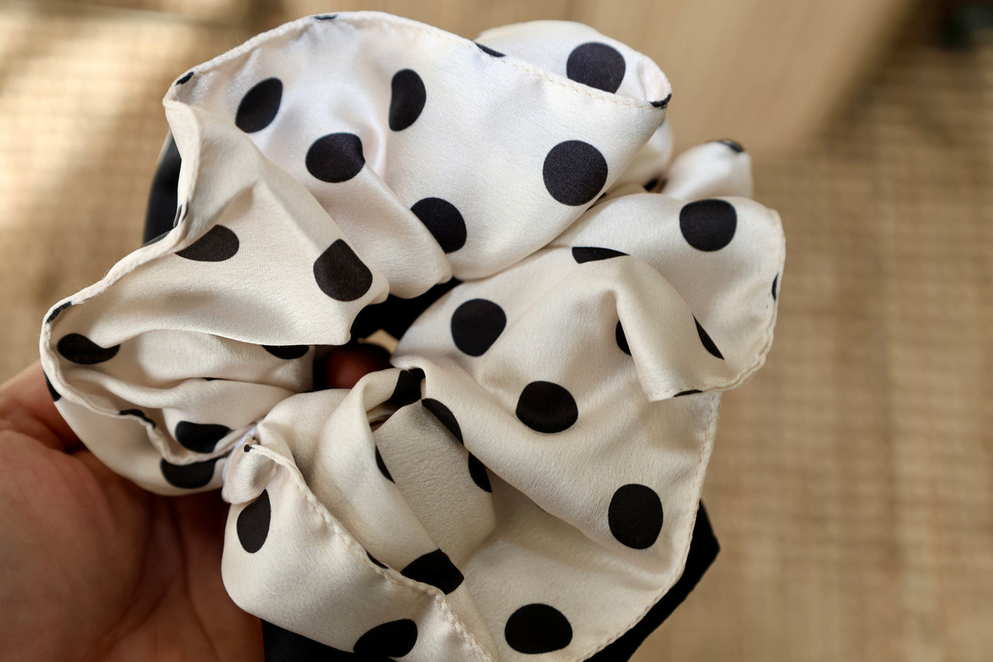 Adorro - Polka Dot Scrunchies (Set of 2)