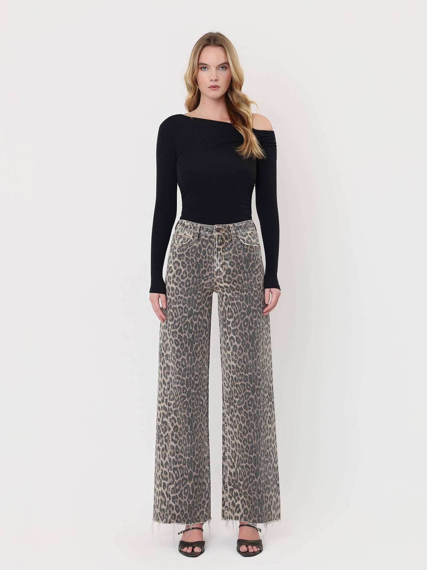 FLYING MONKEY - HIGH RISE SIDE SEAM DETAIL LEOPARD WIDE LEG JEANS