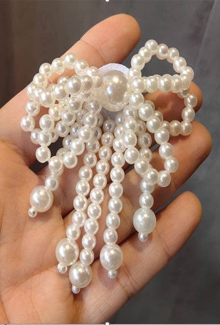 JOSSLYN by wall to wall - CLASSIC PEARL BOW RIBBON SHOE CHARM |