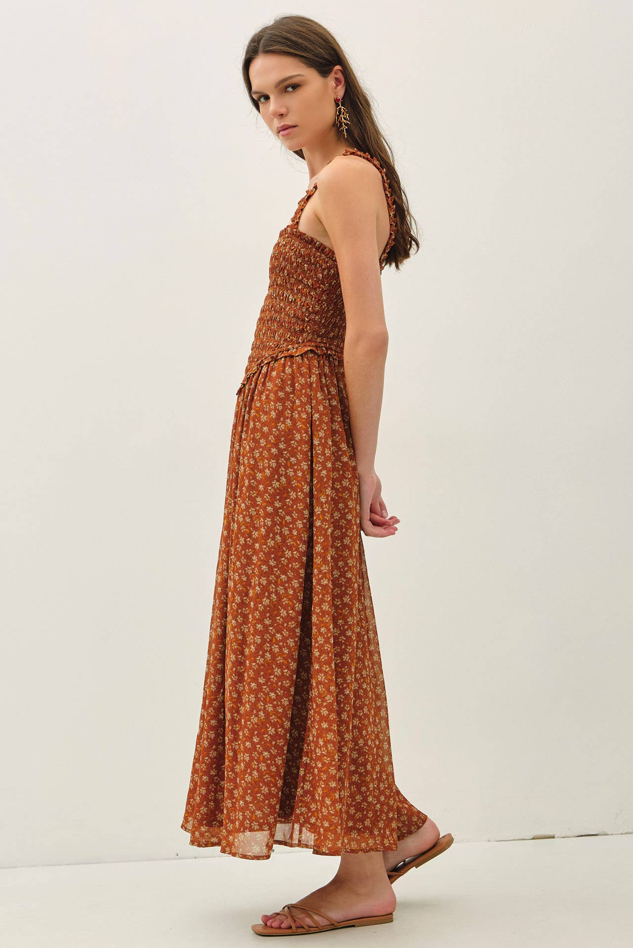 Be Cool - FLORAL PRINTED SMOCKE BODICE MIDI DRESS