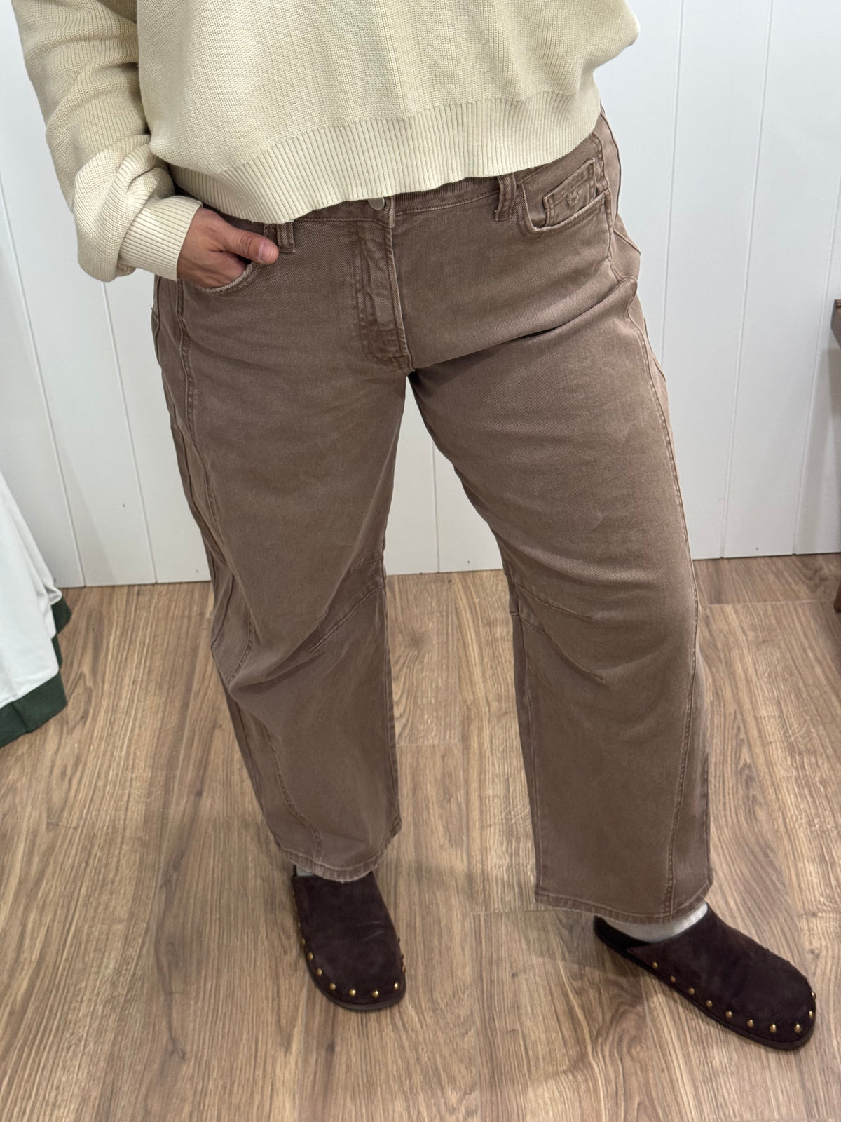 Desert Highway High rise crop barrel jeans