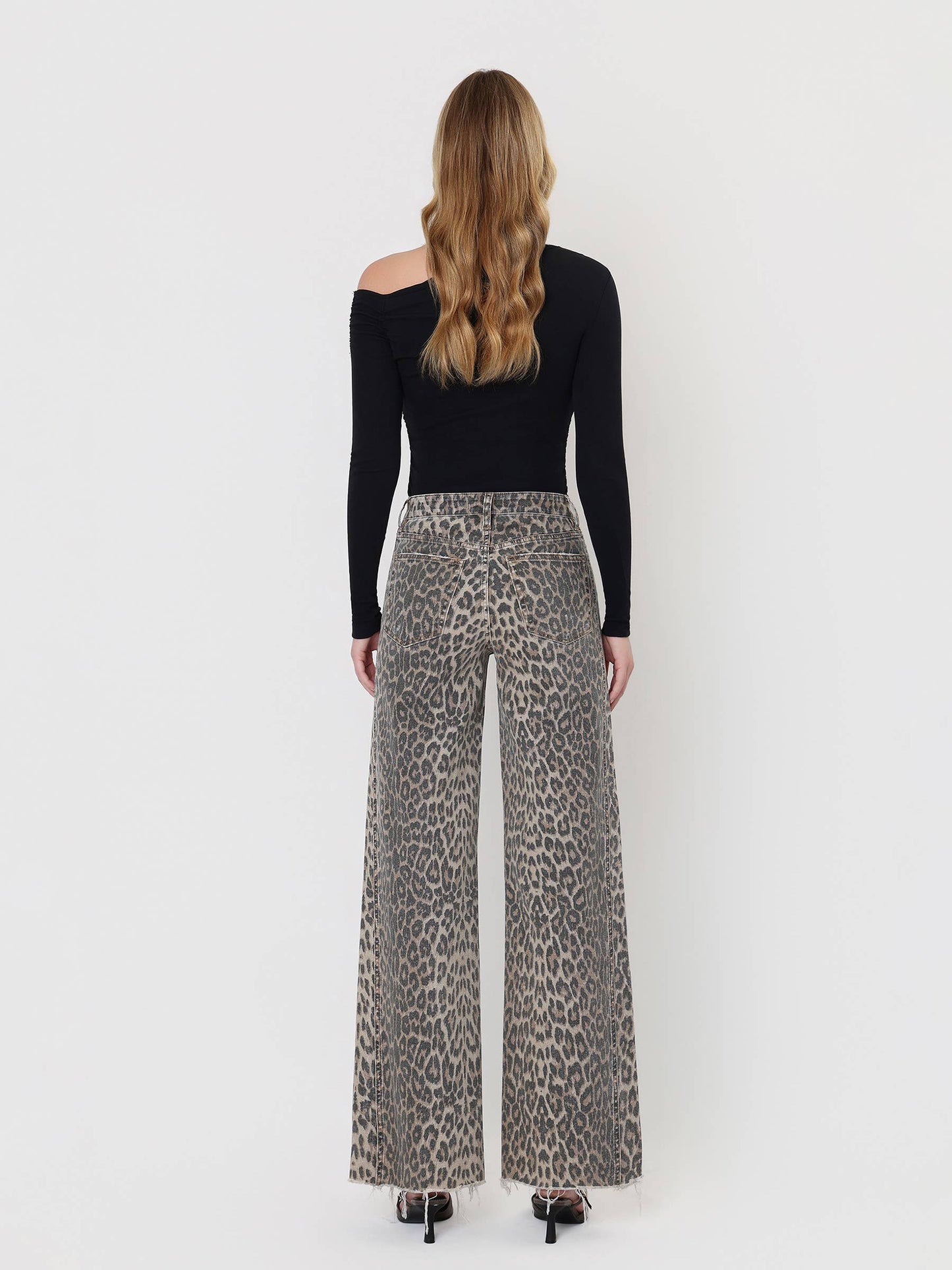 FLYING MONKEY - HIGH RISE SIDE SEAM DETAIL LEOPARD WIDE LEG JEANS