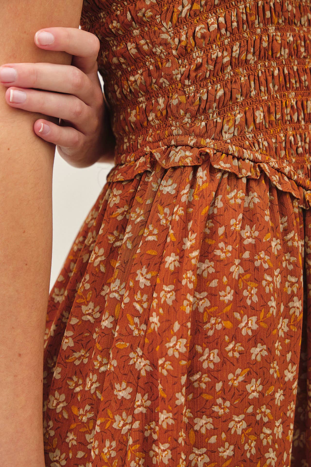Be Cool - FLORAL PRINTED SMOCKE BODICE MIDI DRESS